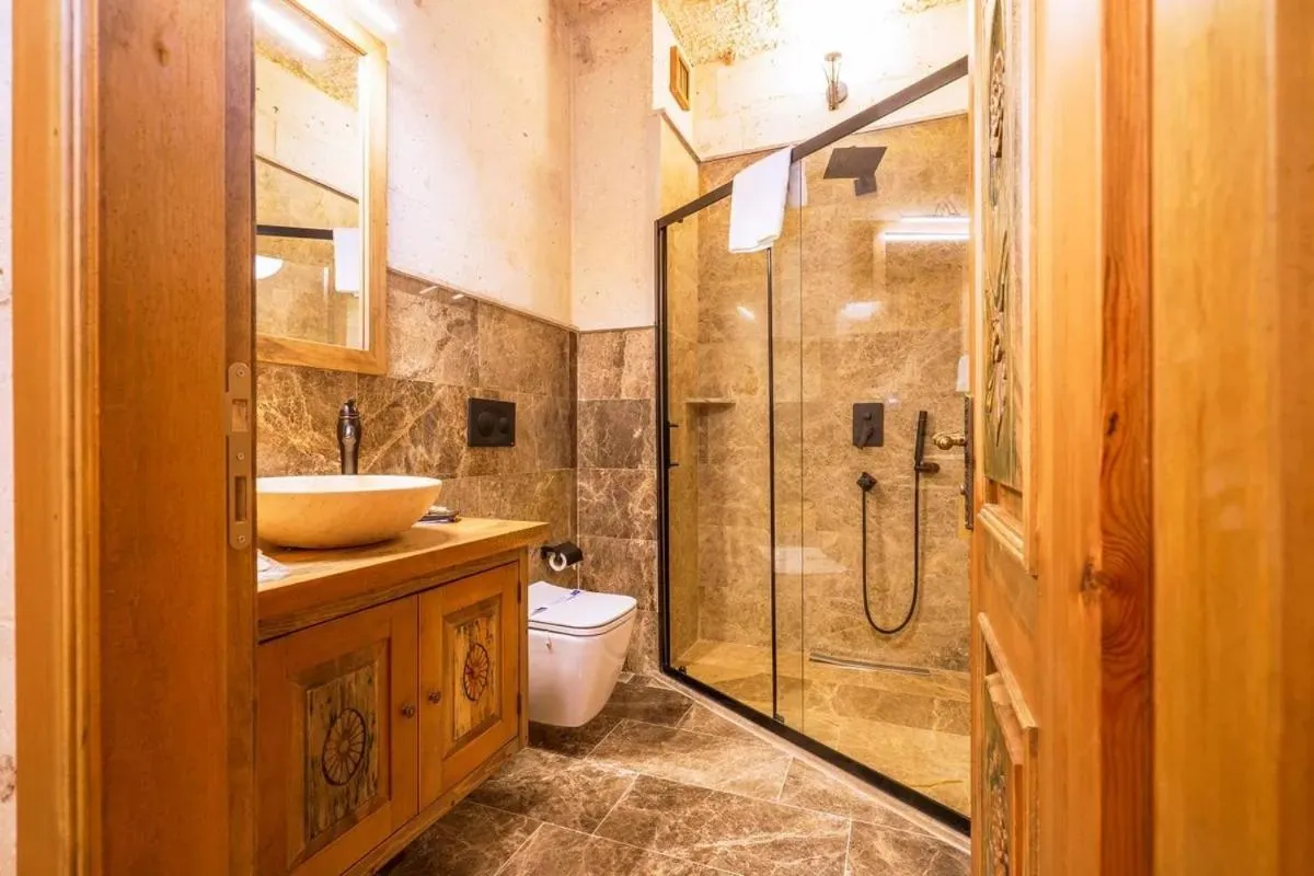 Shower in La Fairy Cappadocia