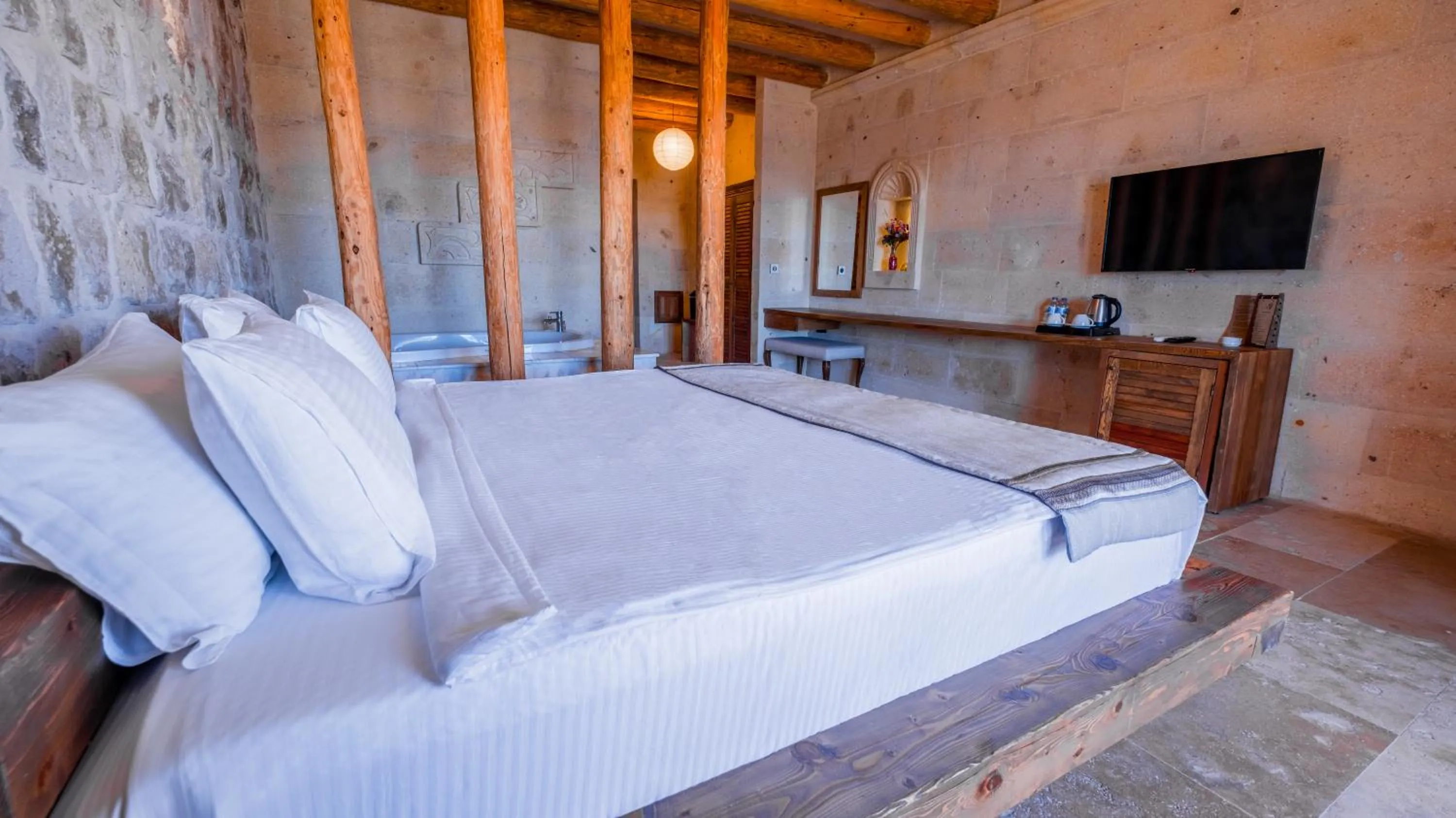 TV and multimedia, Bed in La Fairy Cappadocia