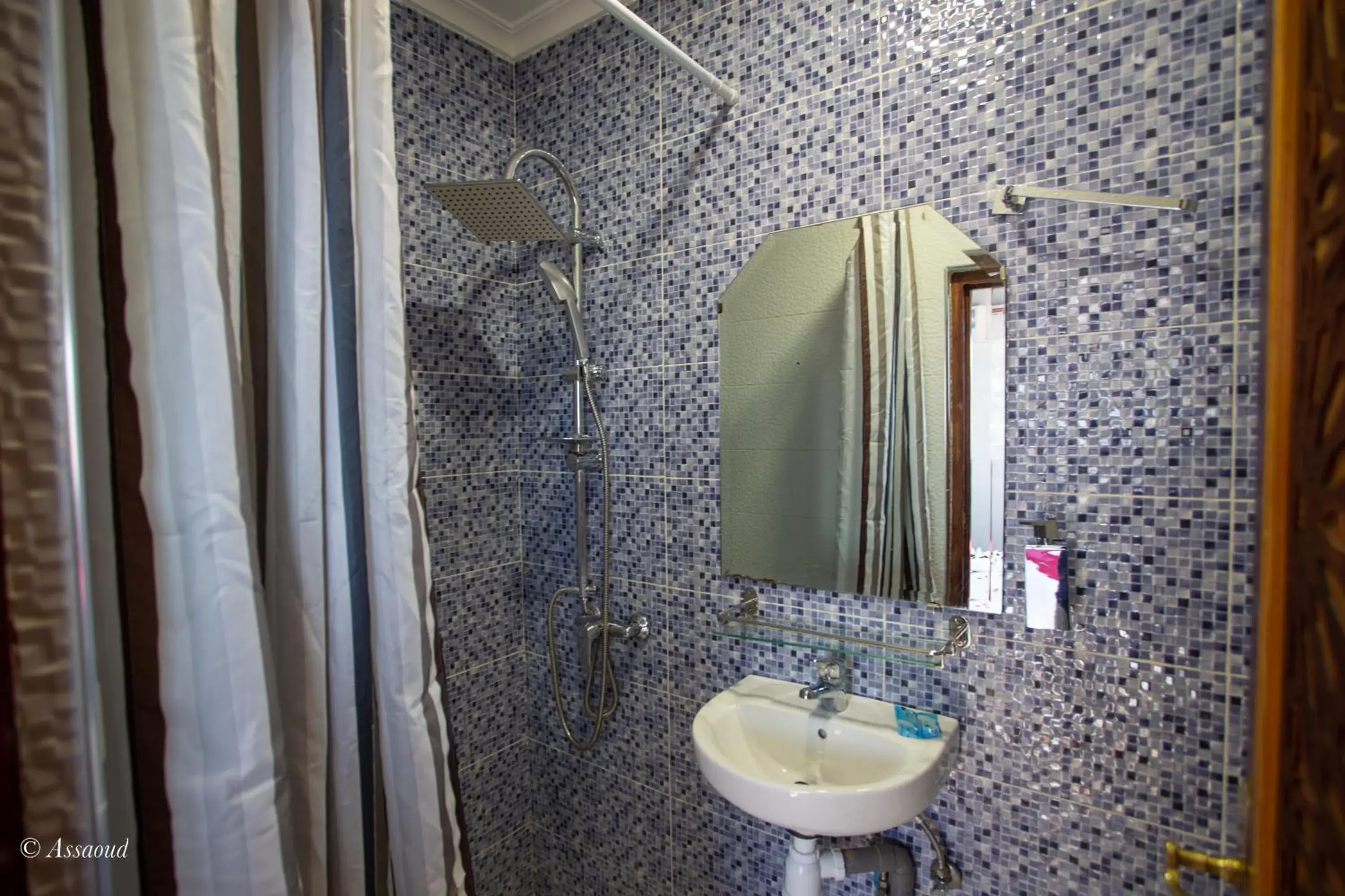 Deluxe Queen Room in Hotel Chams Deluxe Queen Room in Hotel Chams