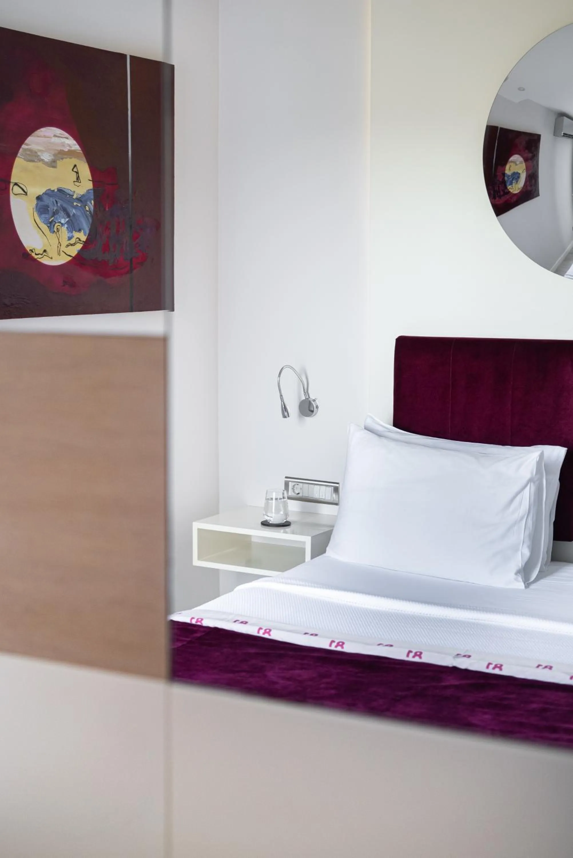 Seating area, Bed in No81 Hotel