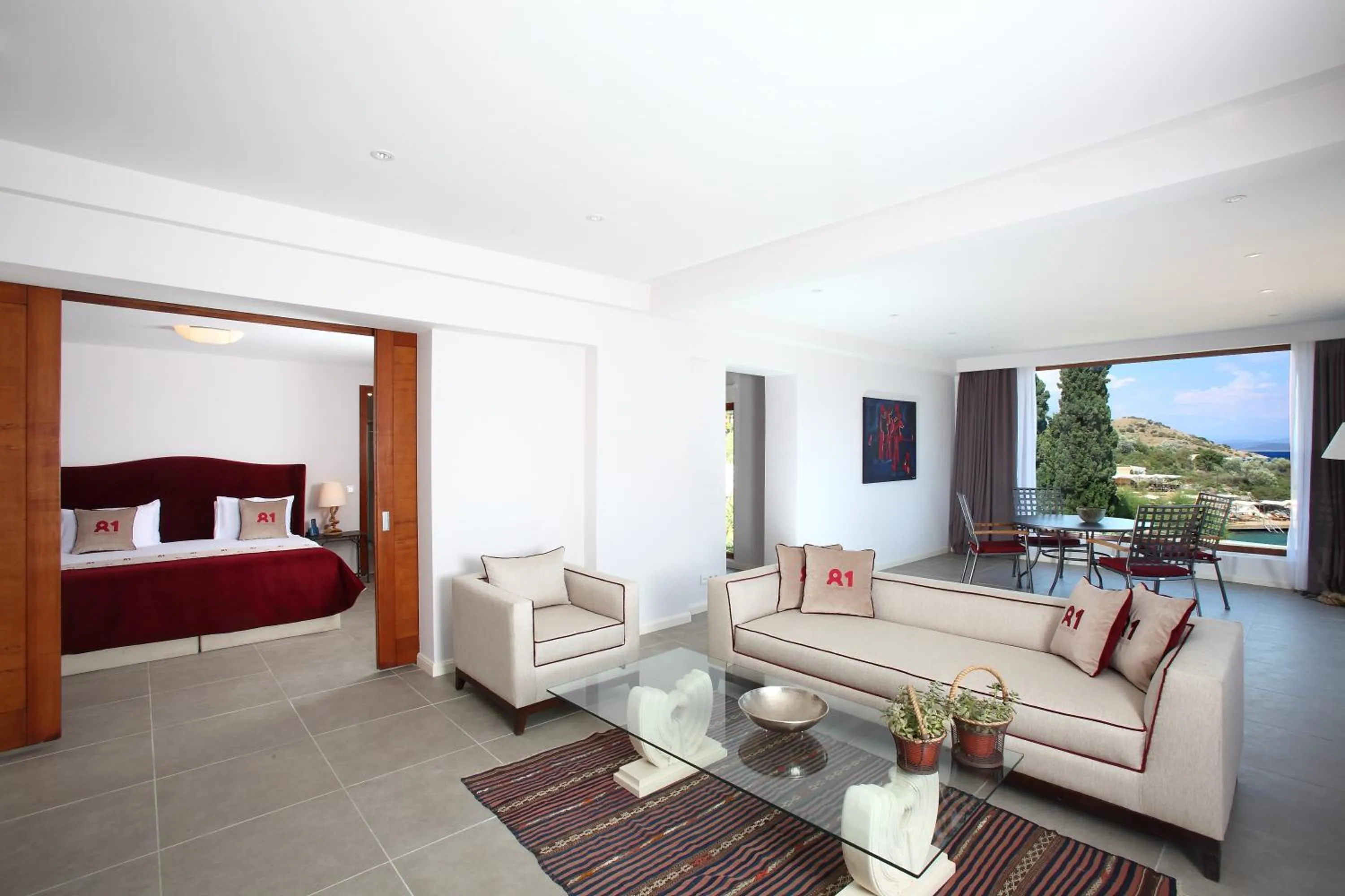 Living room, Bed in No81 Hotel