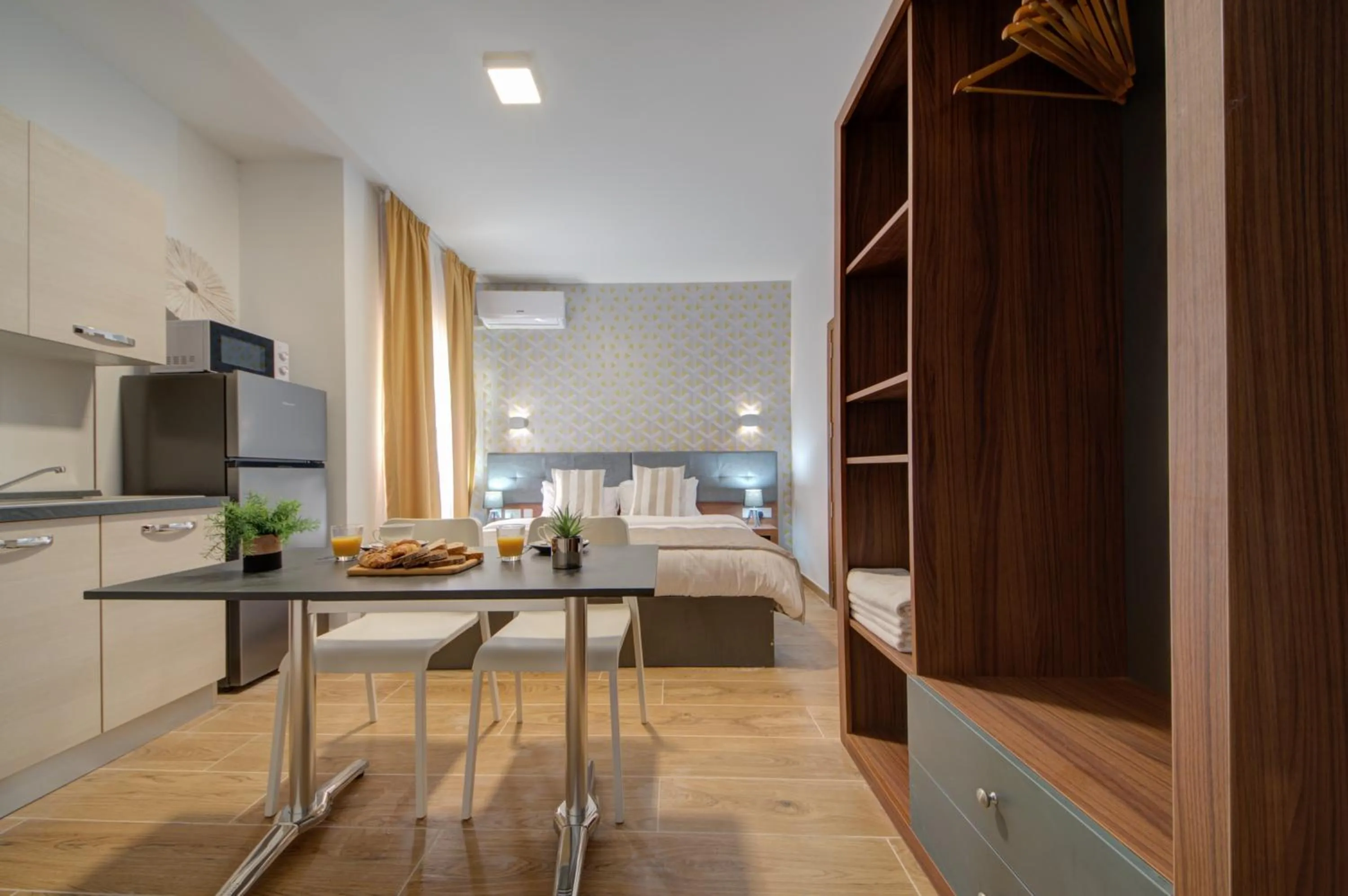 Bed in Marina Suites & apartments - Self catering - by Tritoni hotels