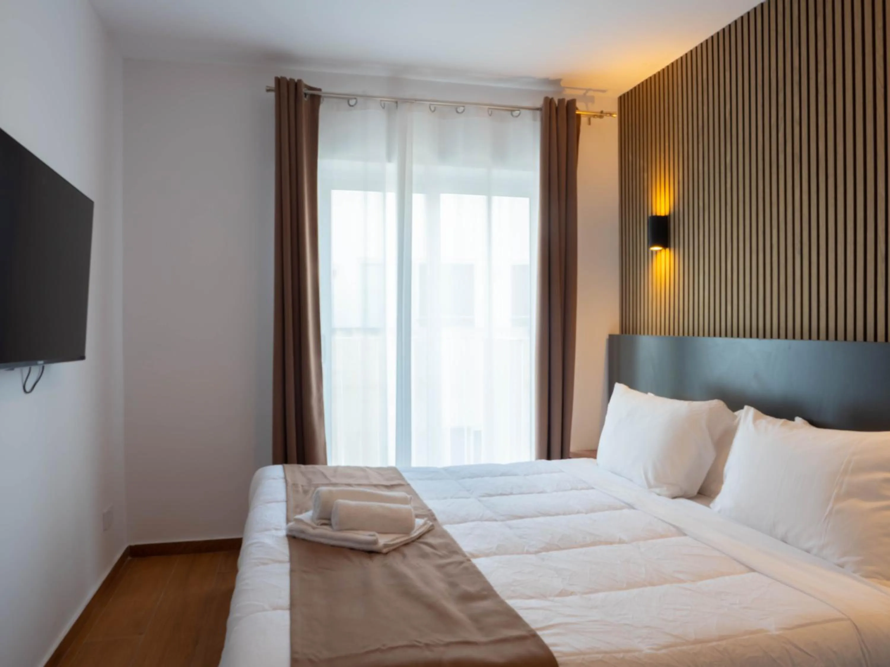 Bed in Marina Suites & apartments - Self catering - by Tritoni hotels