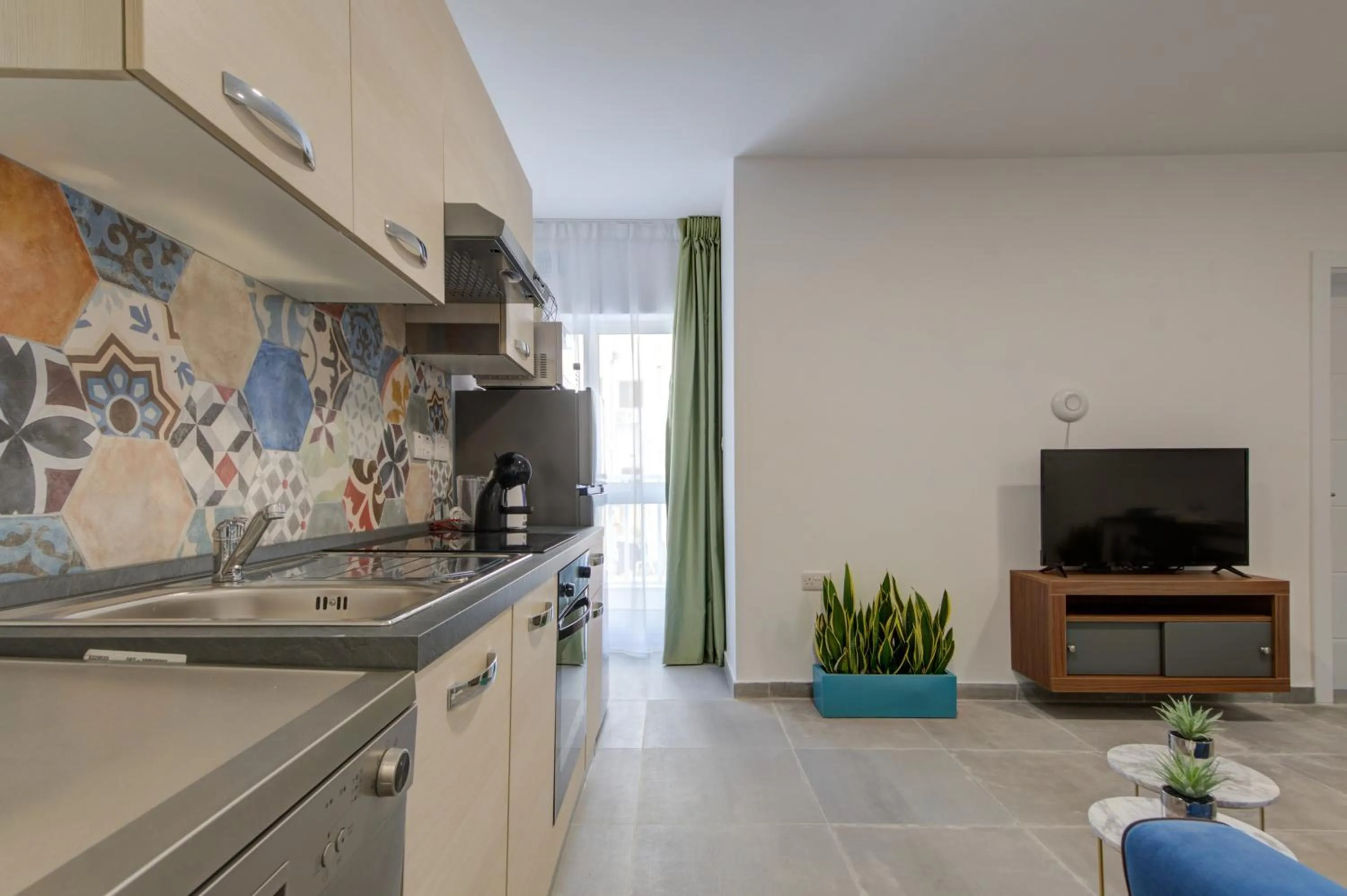 Coffee/tea facilities in Marina Suites & apartments - Self catering - by Tritoni hotels