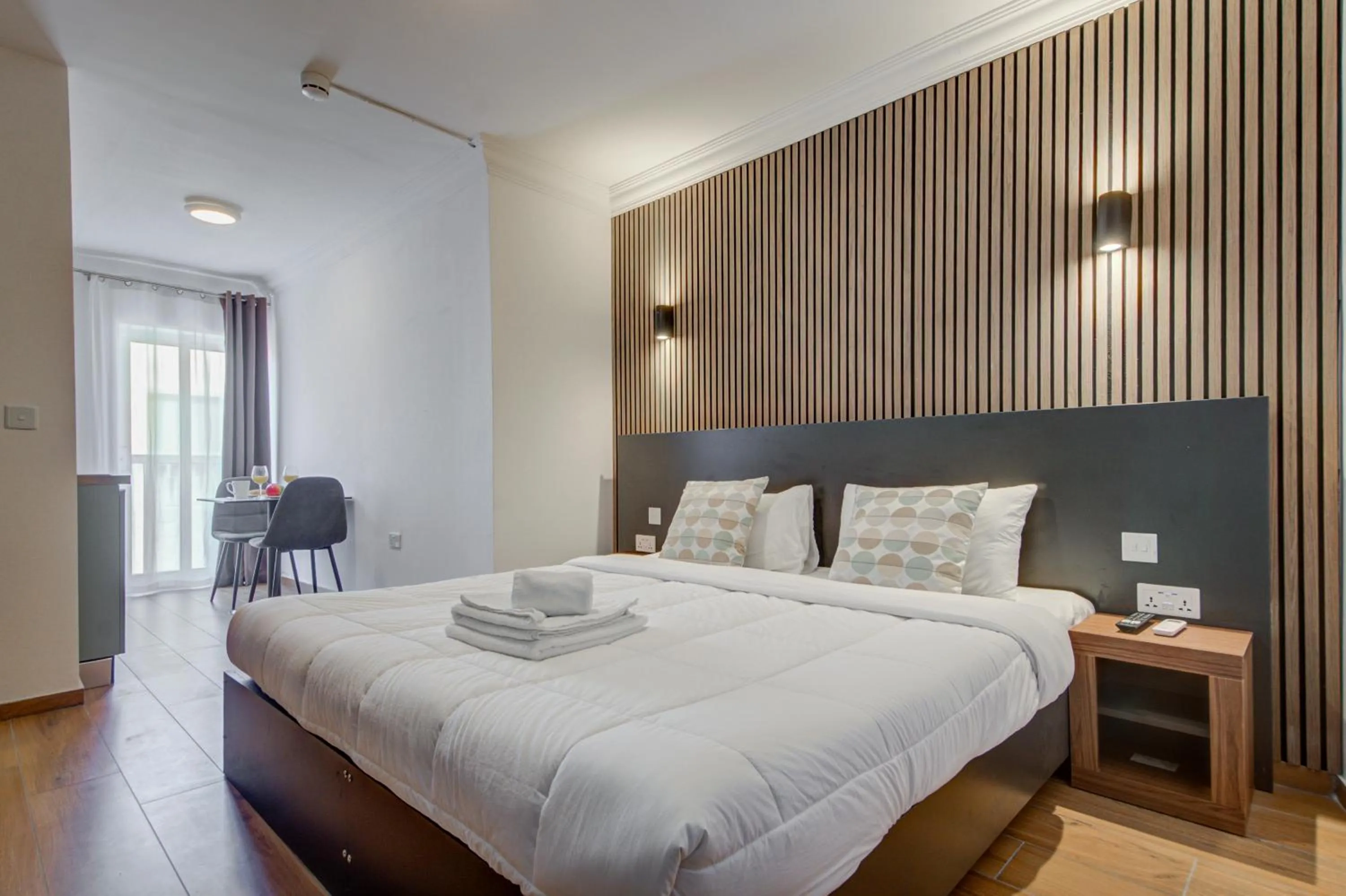 Bed in Marina Suites & apartments - Self catering - by Tritoni hotels