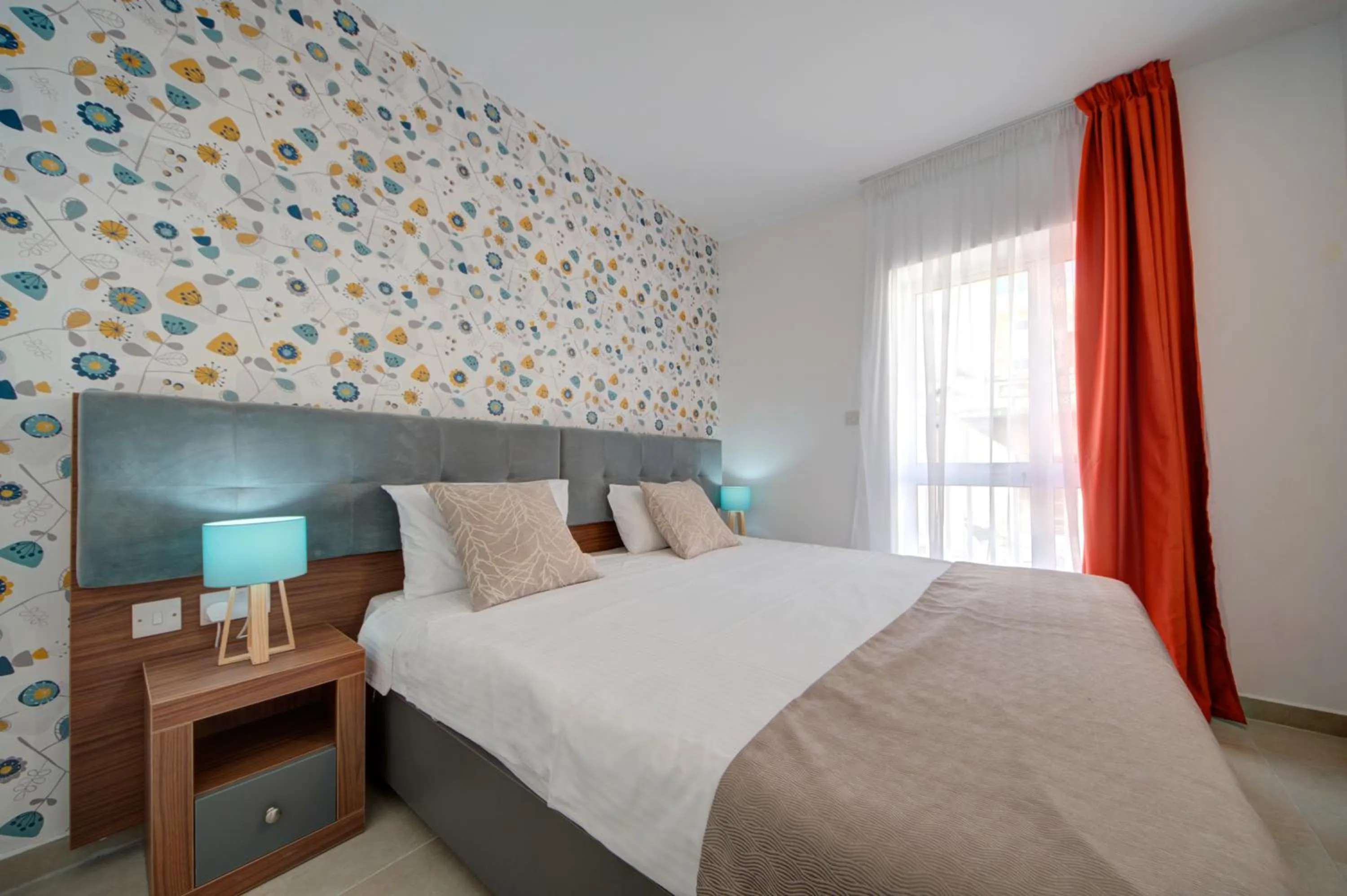 Bedroom, Bed in Marina Suites & apartments - Self catering - by Tritoni hotels