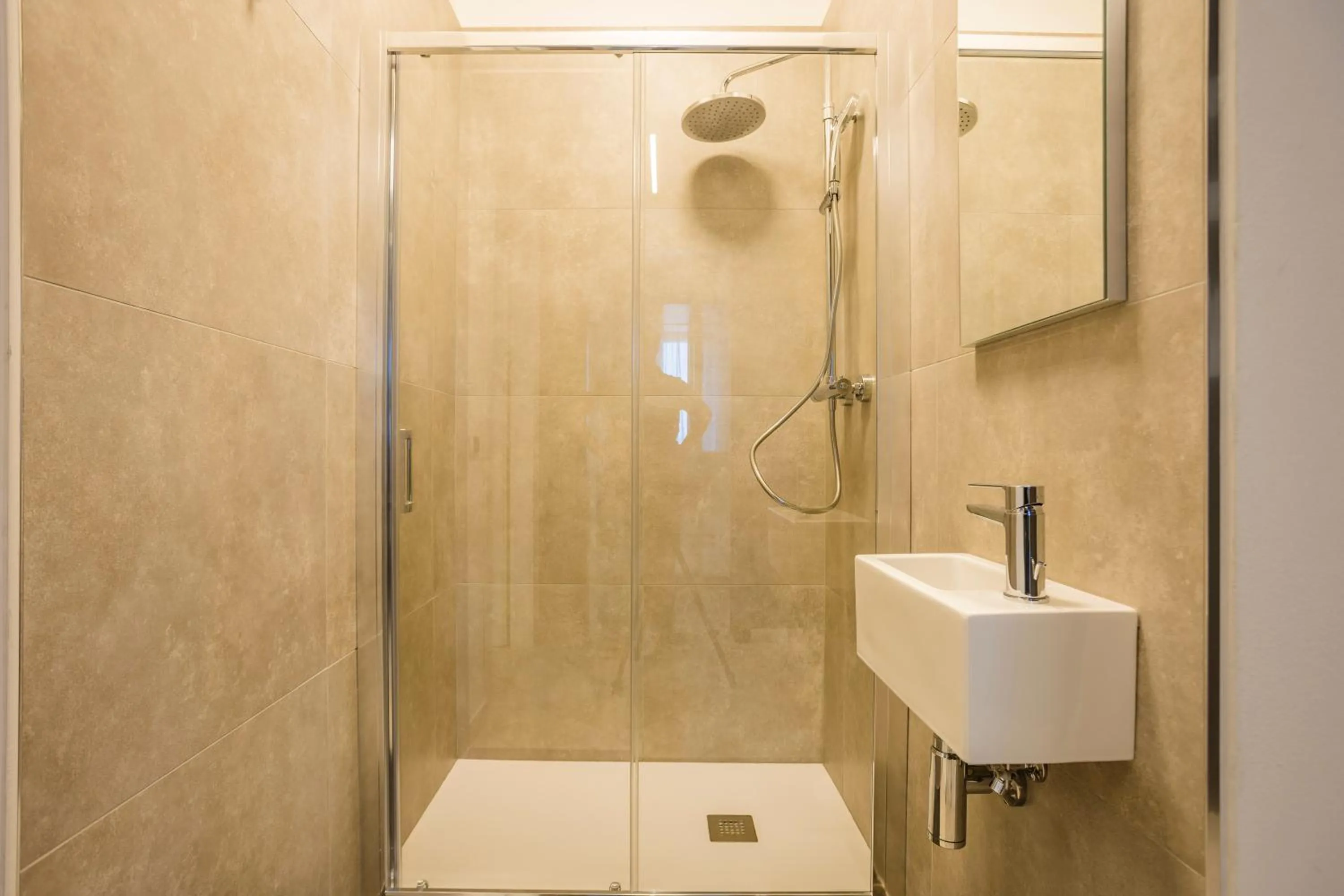 Shower in Residence 9 Line