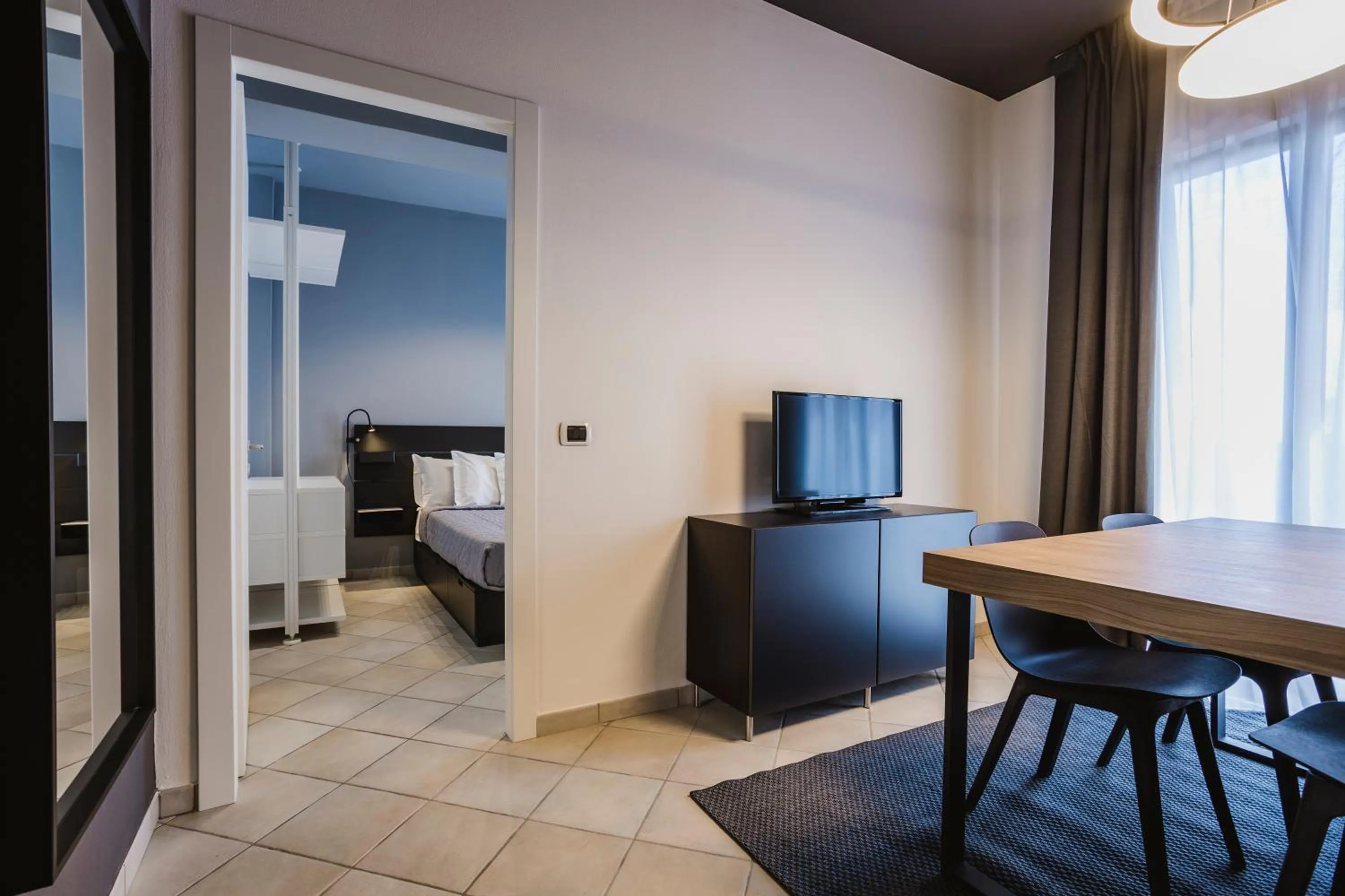 Dining area, Bed in Residence 9 Line