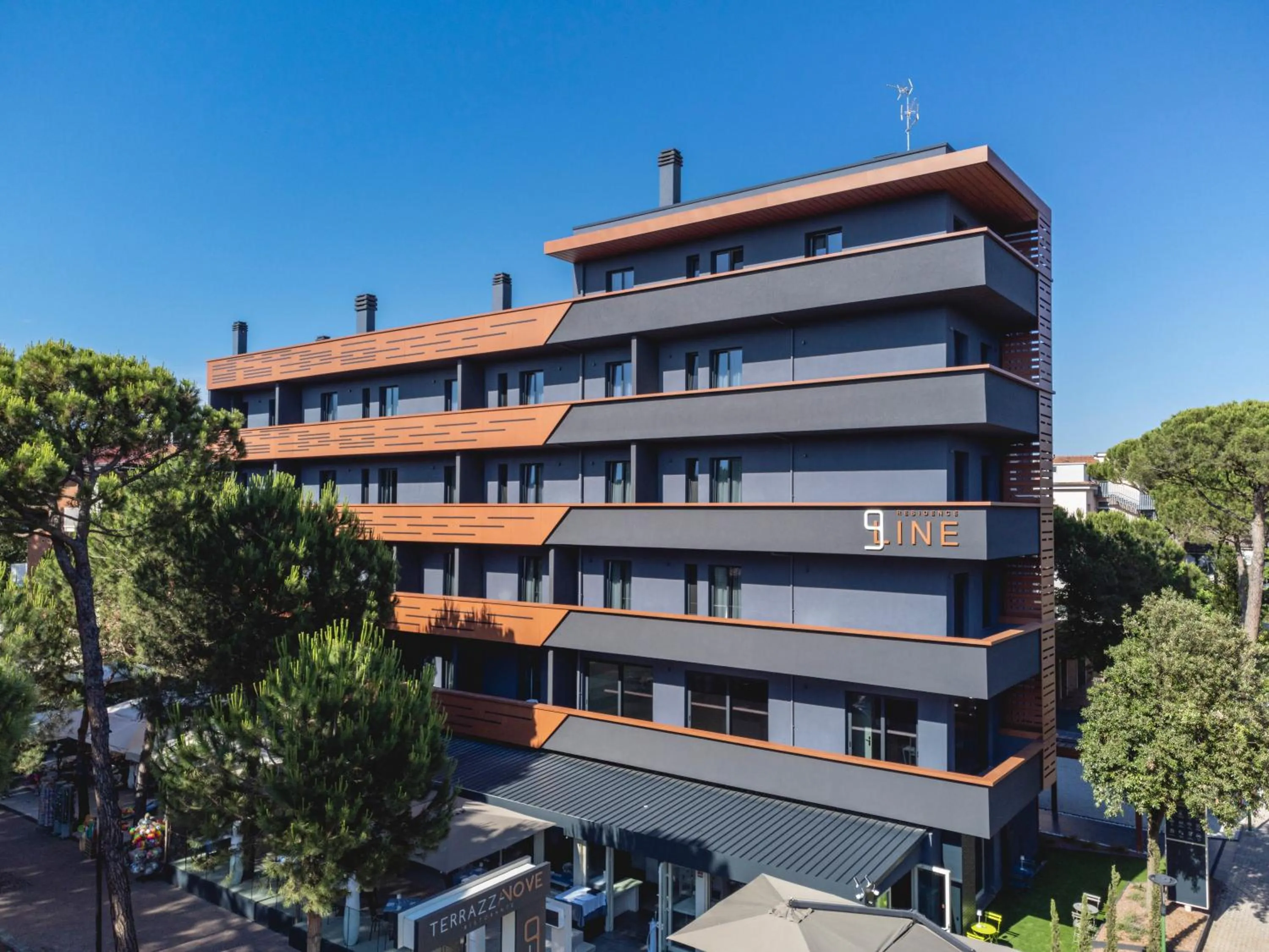 Property building in Residence 9 Line