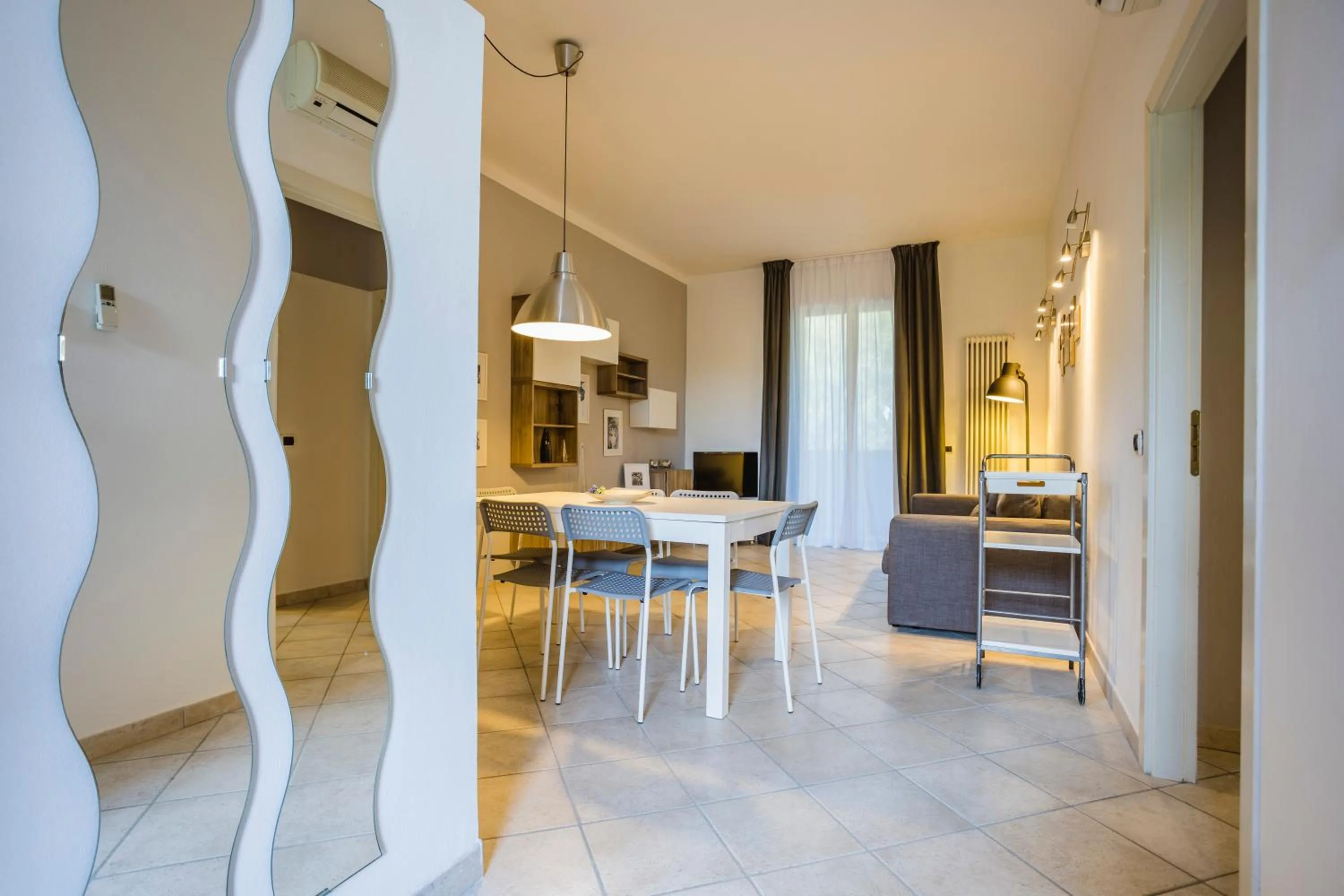 TV and multimedia in Residence 9 Line