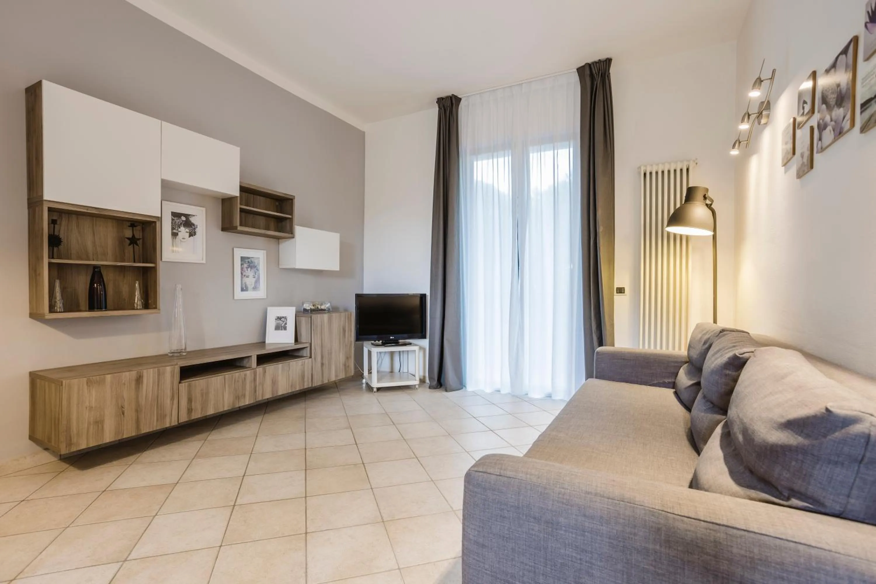 TV and multimedia in Residence 9 Line