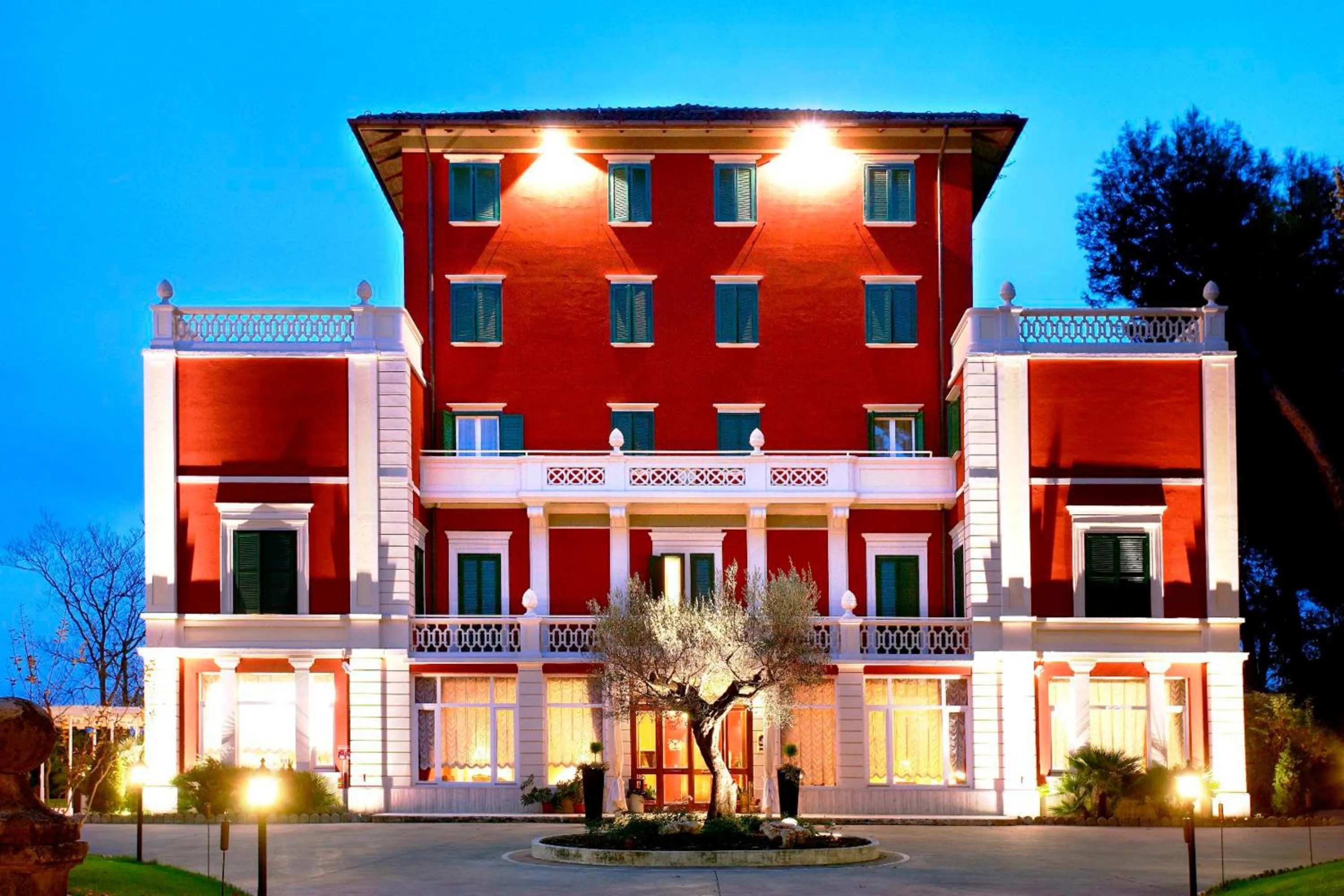 Facade/entrance in Hotel Villa Pigna