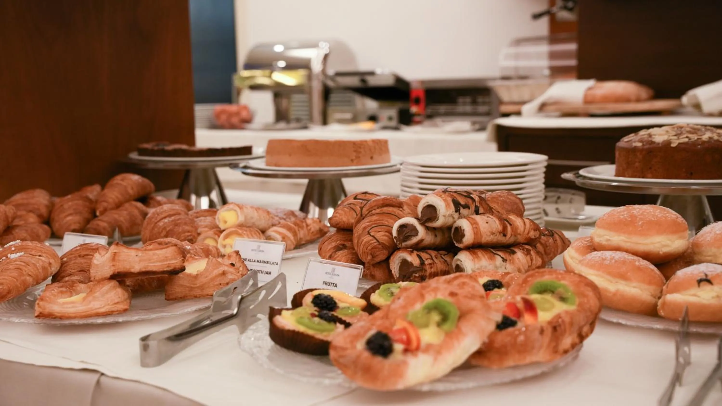 Food and drinks in Hotel Europa