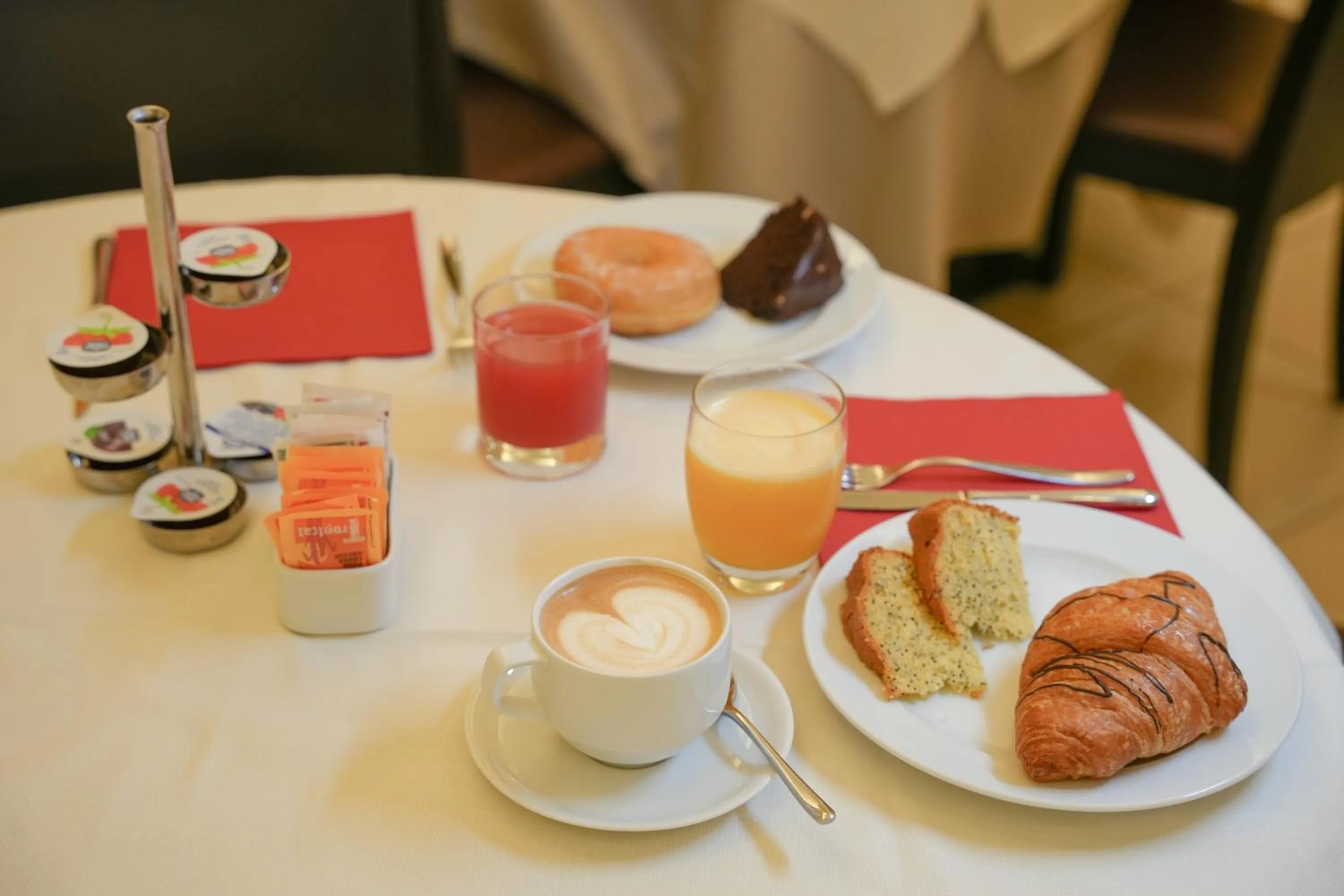 Food and drinks in Hotel Europa