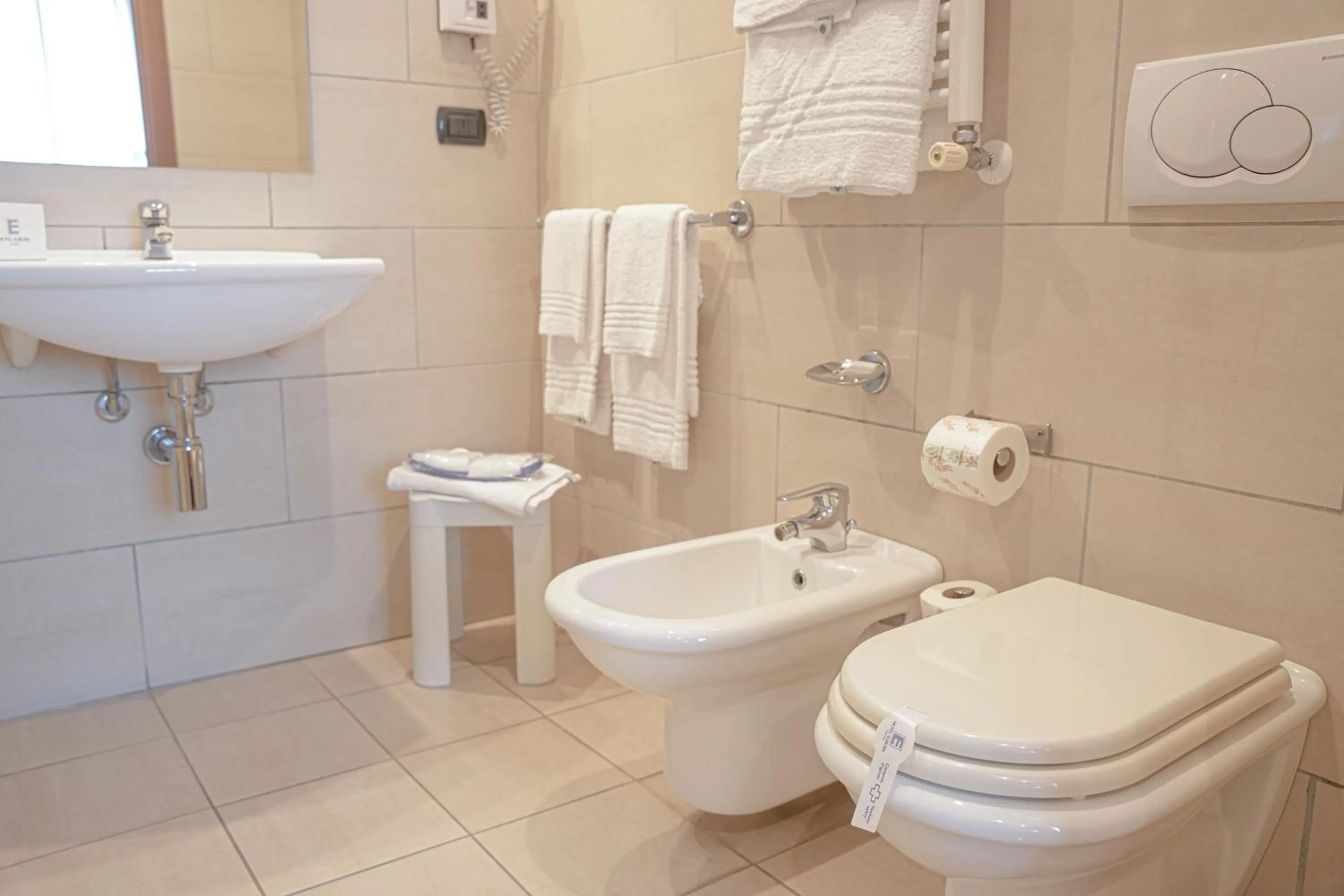 Bathroom in Hotel Europa