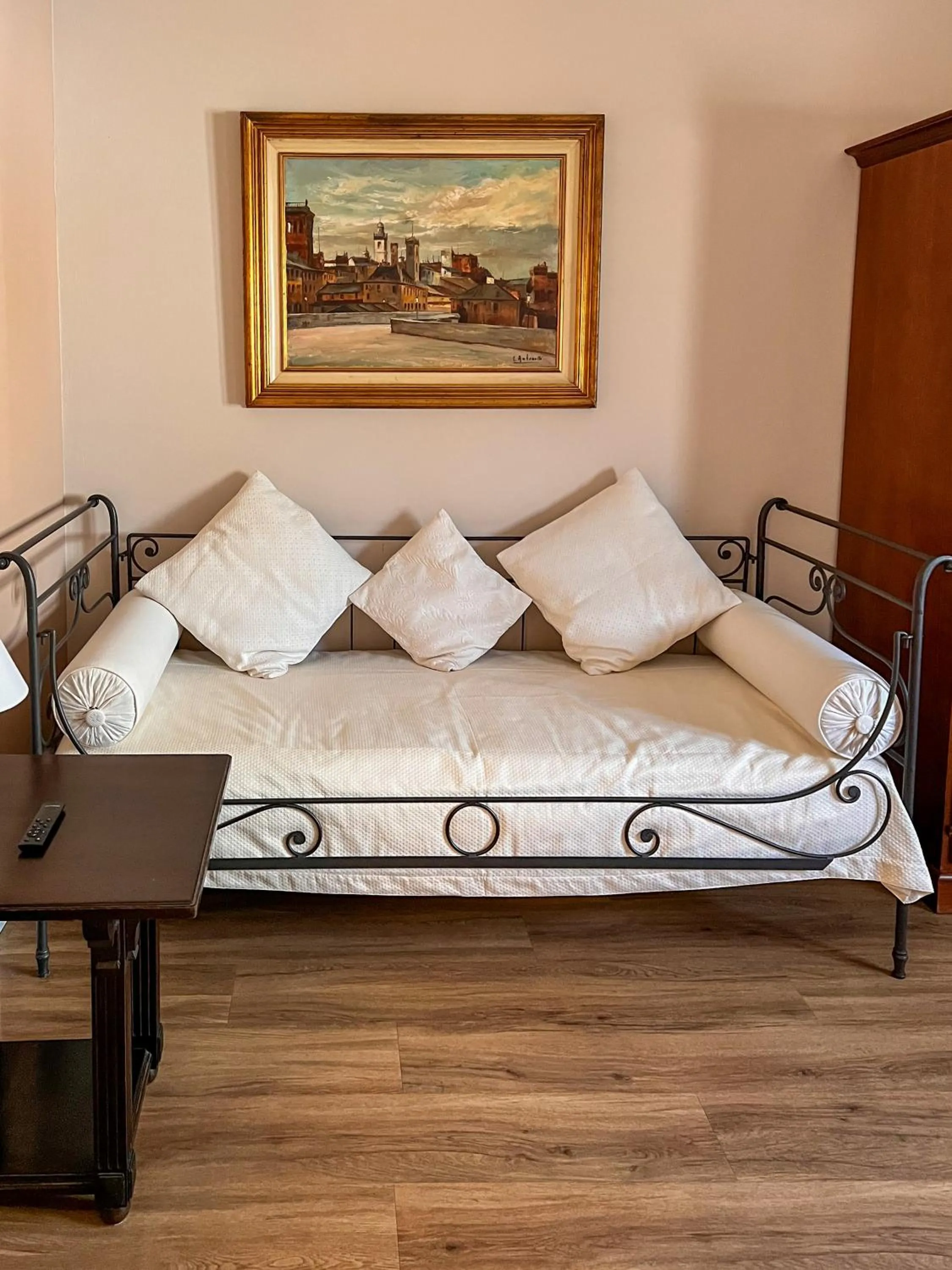 Living room, Bed in Convento Boutique Hotel