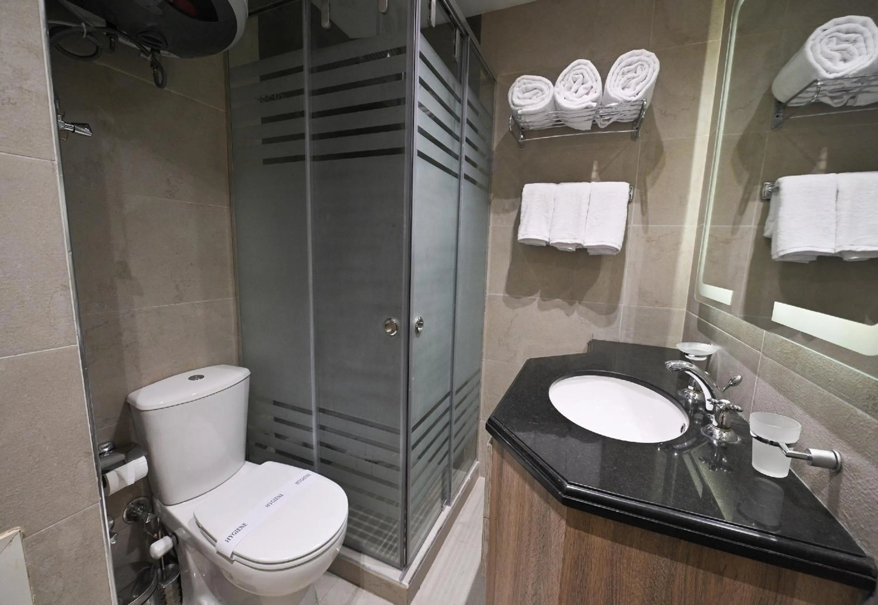 Toilet in Pyramids Gem Plaza Hotel