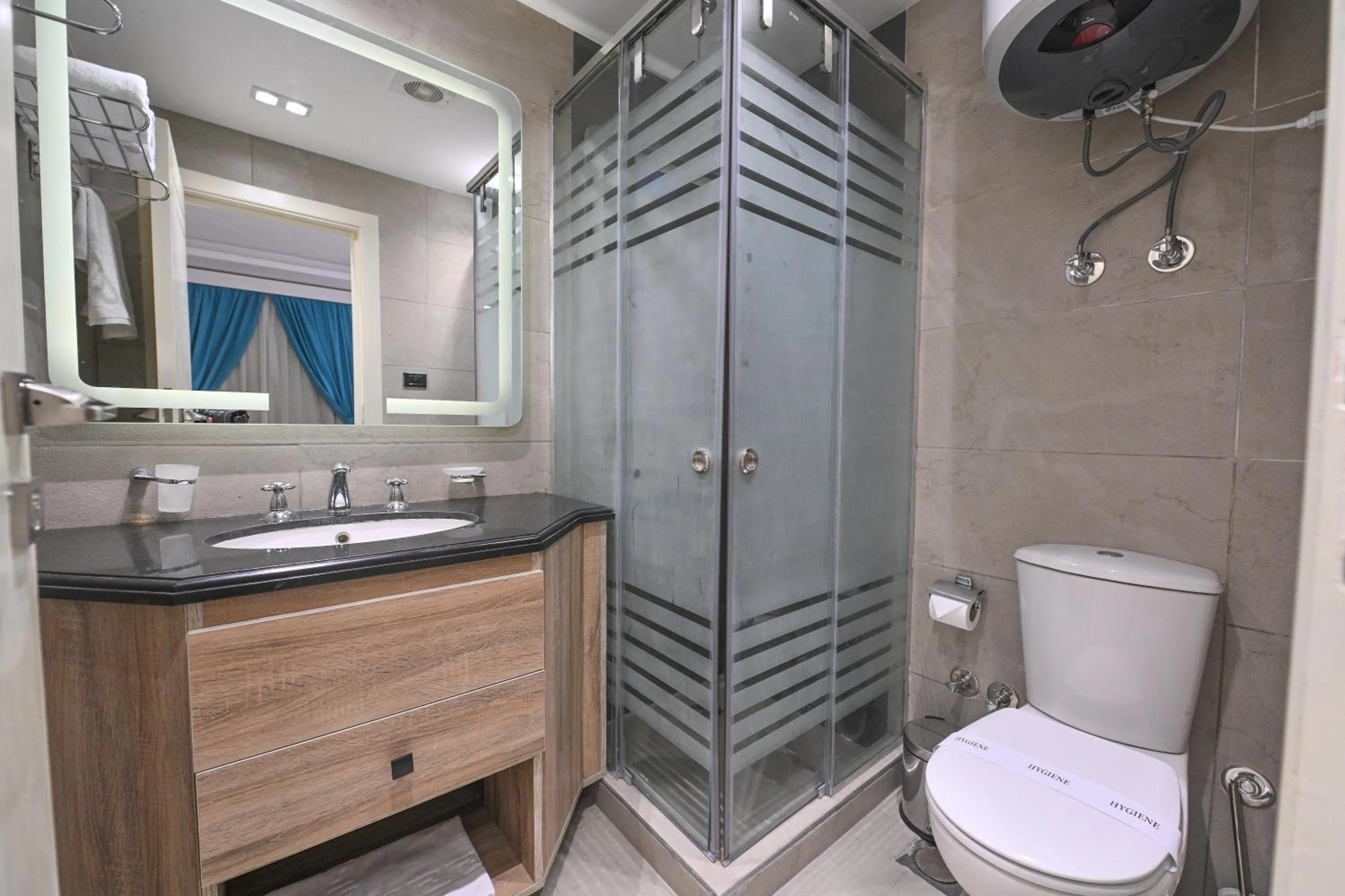 Shower in Pyramids Gem Plaza Hotel