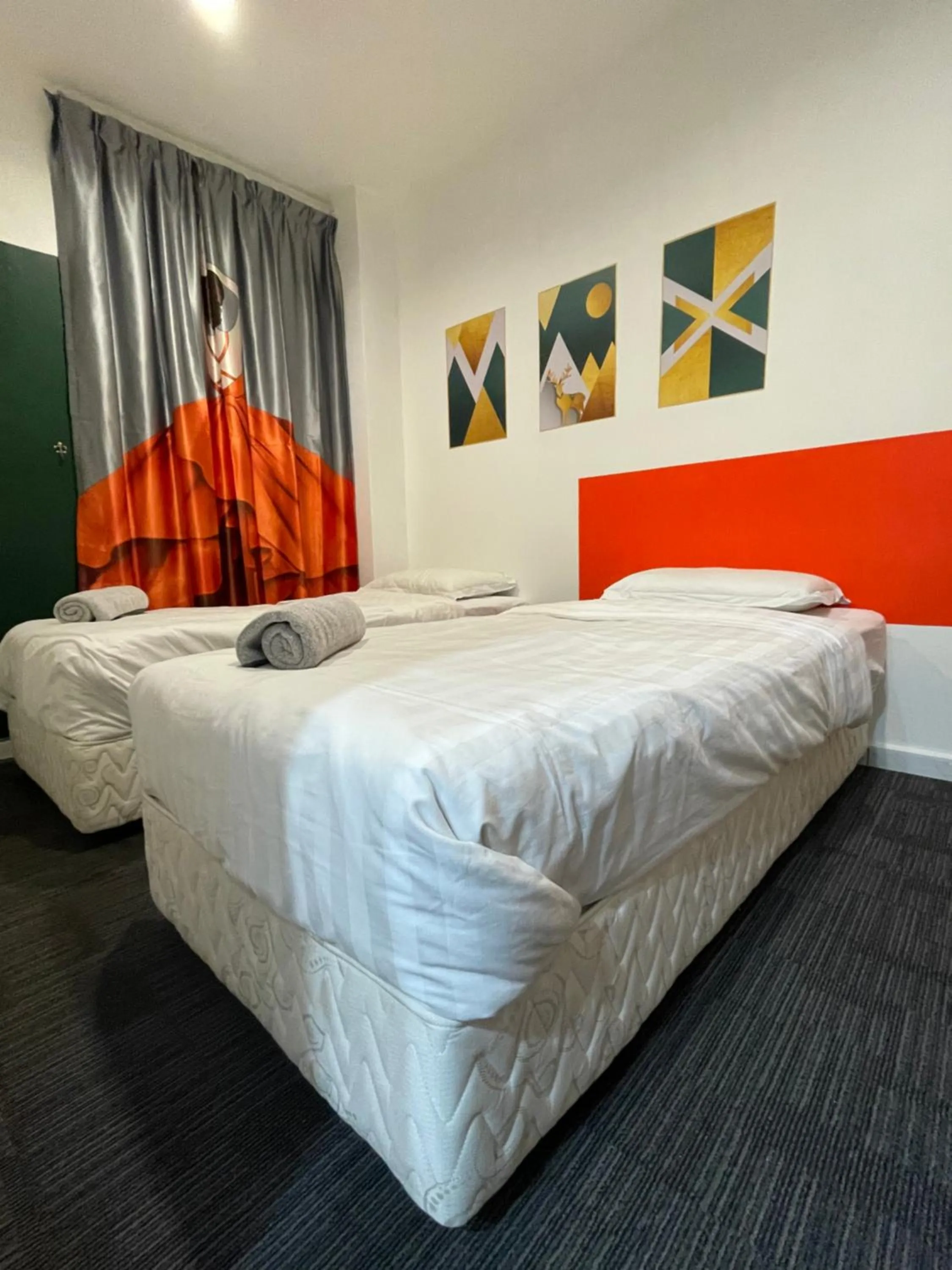 Allbes Parklands Hotel