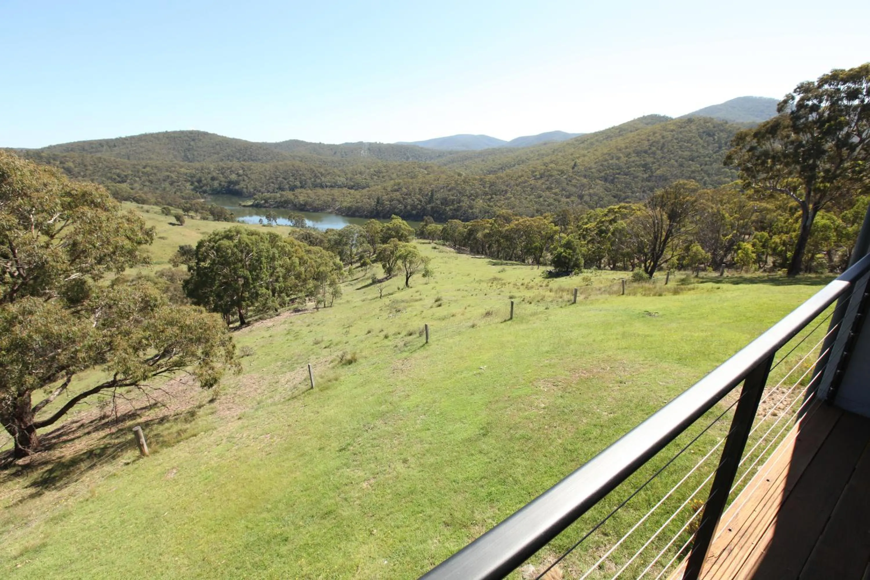 Natural landscape in Eagle View Escape