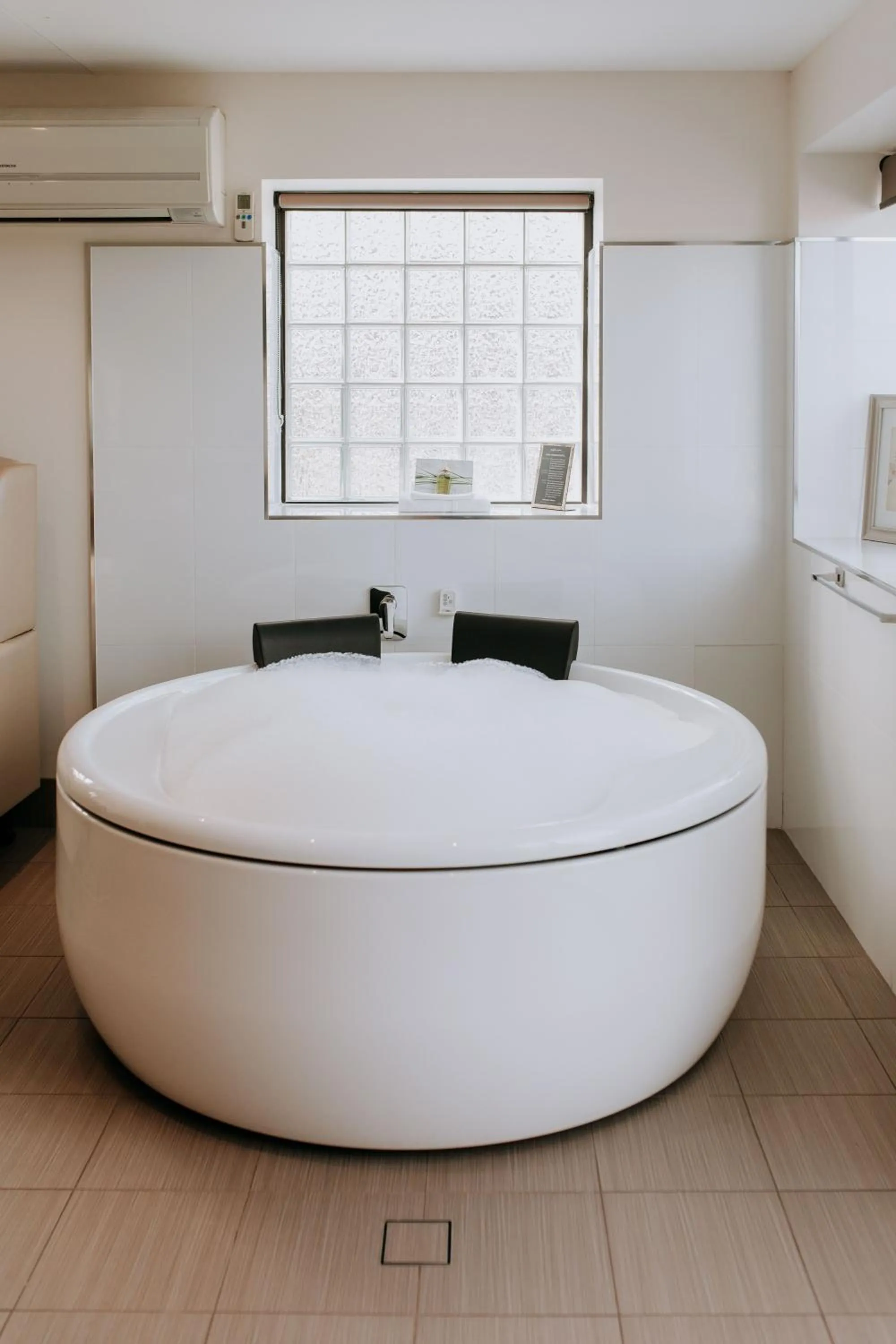 Hot Tub in Eagle View Escape