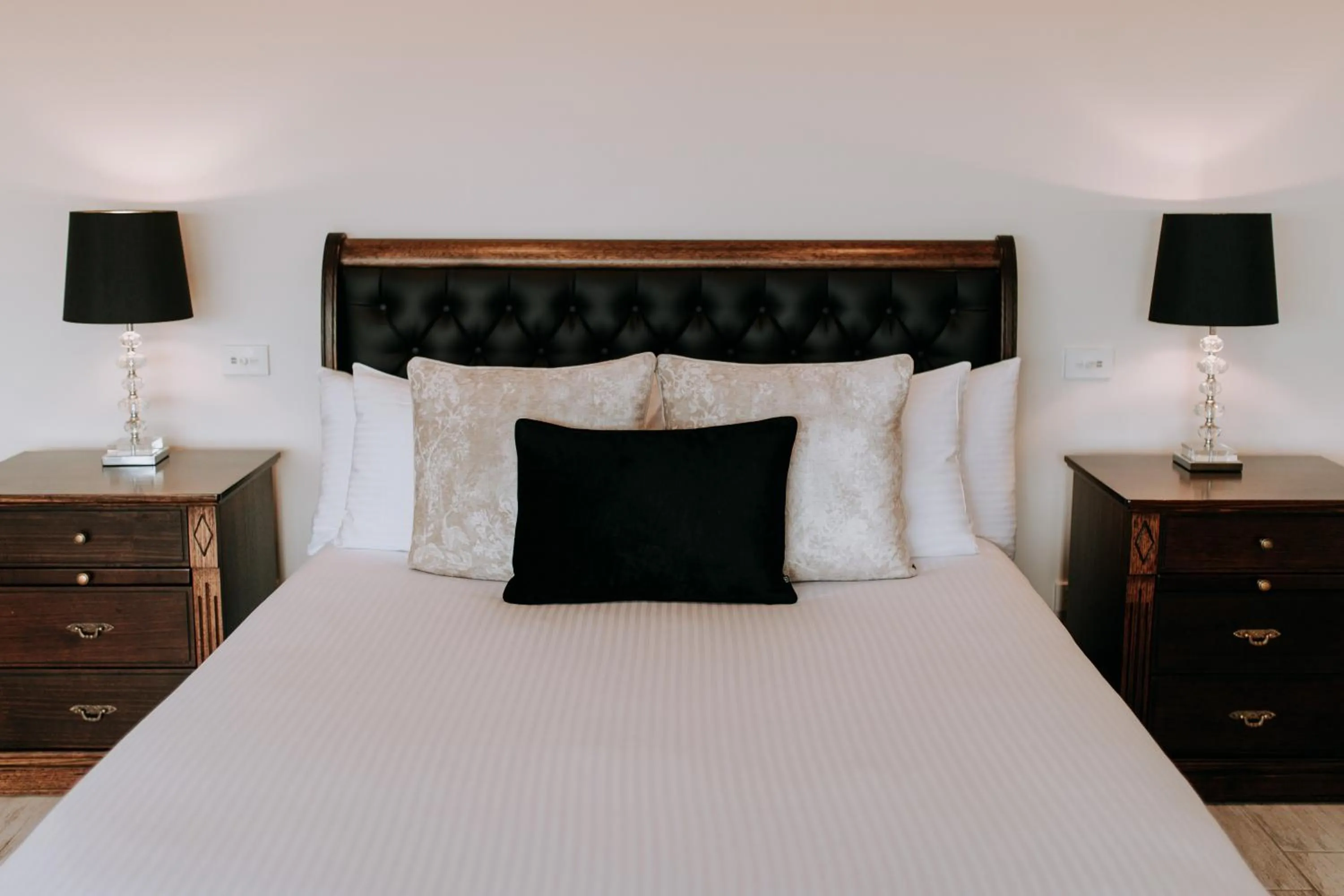 Bed in Eagle View Escape