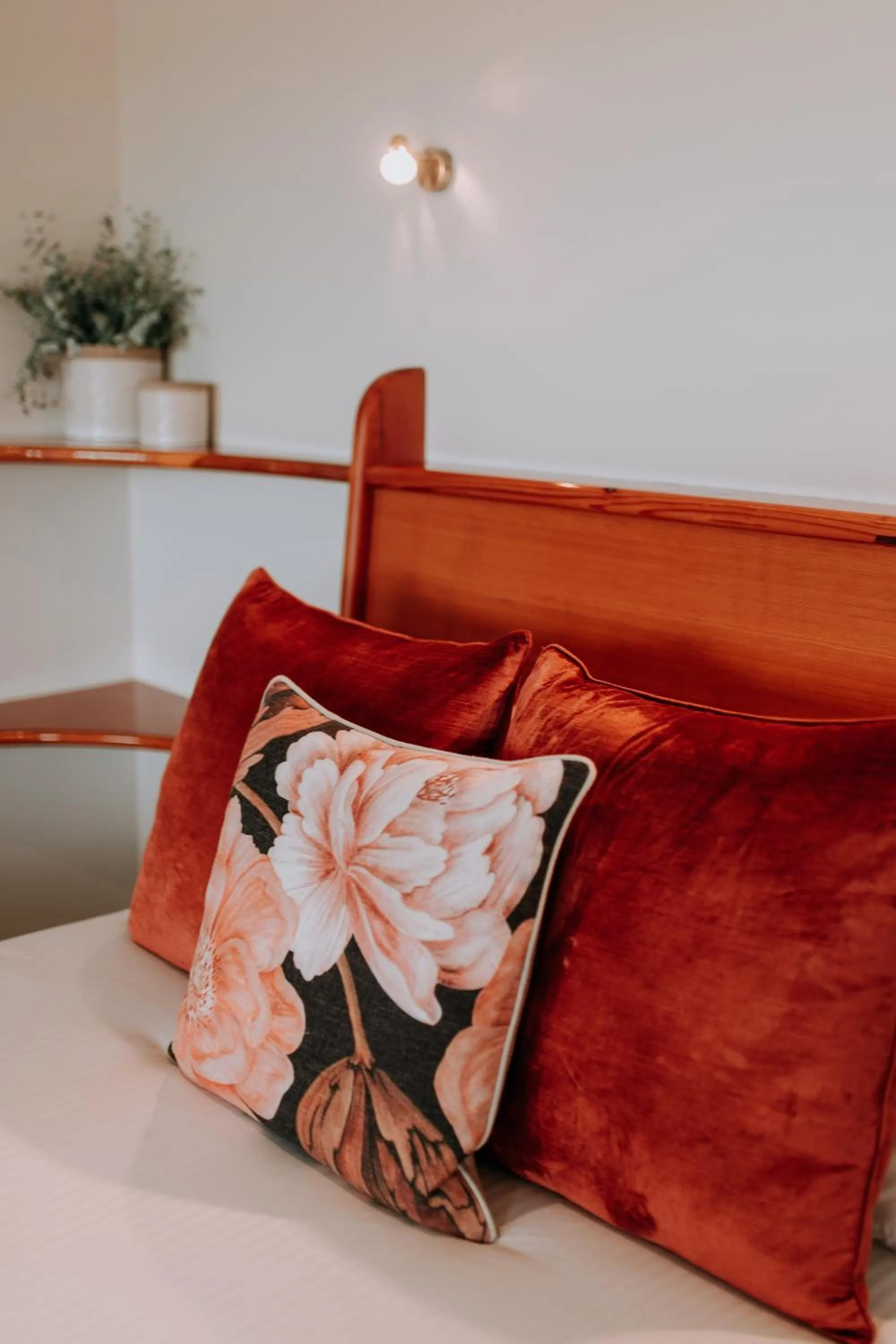 Bed in Eagle View Escape