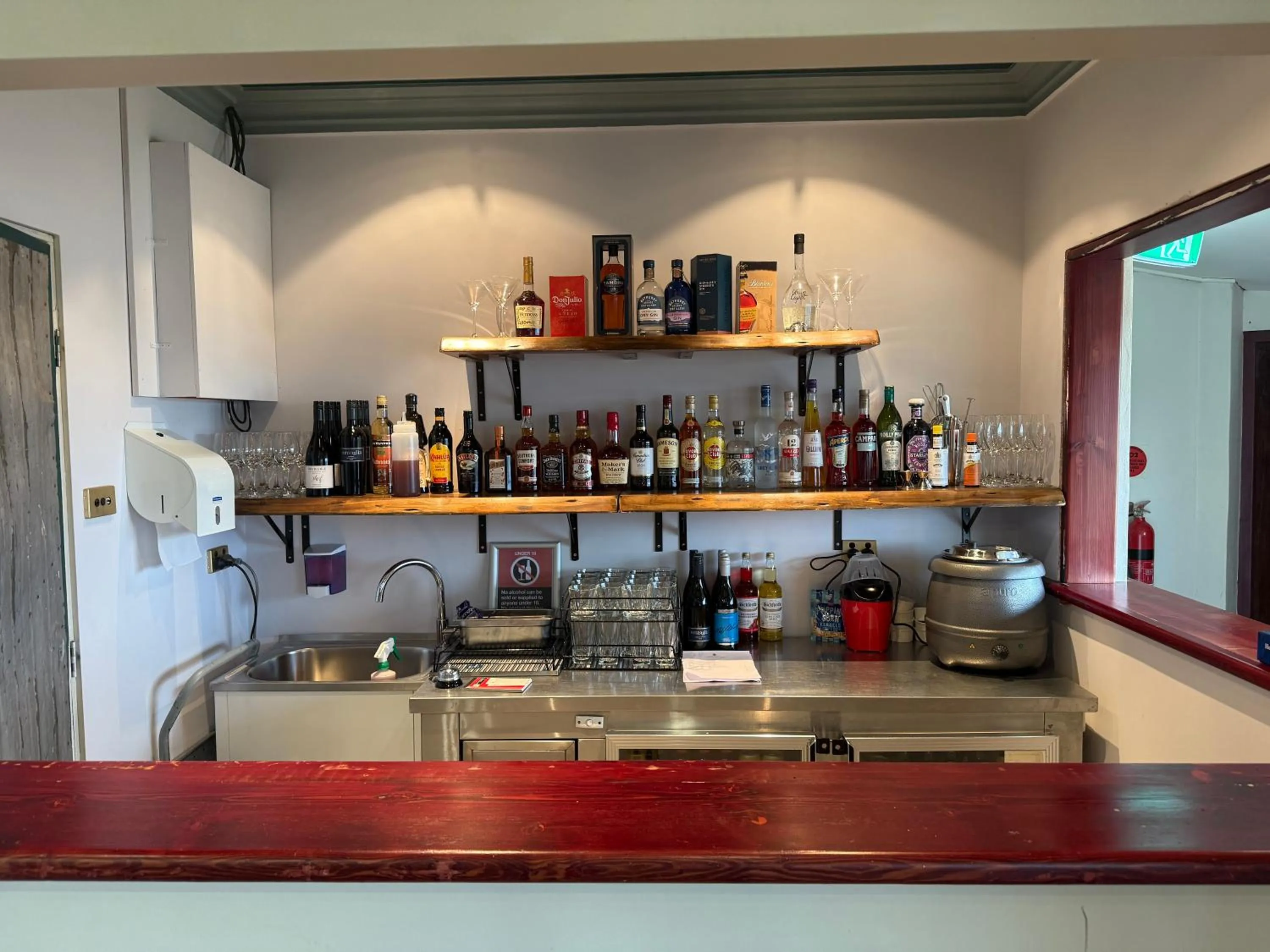 Restaurant/places to eat in Eagle View Escape