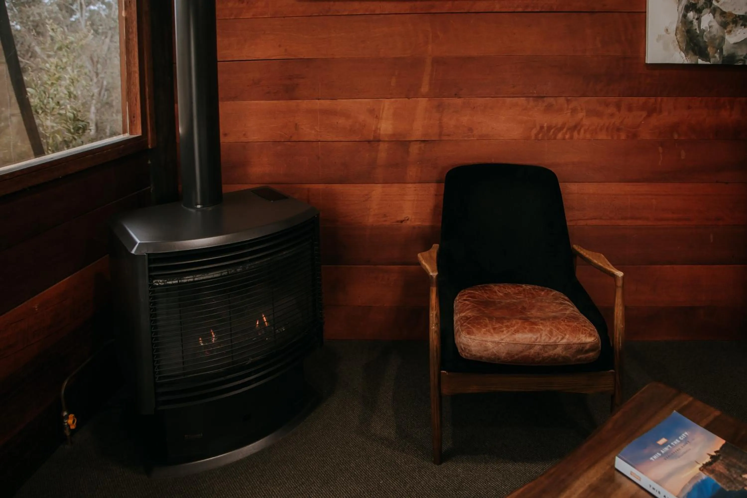 Seating area in Eagle View Escape