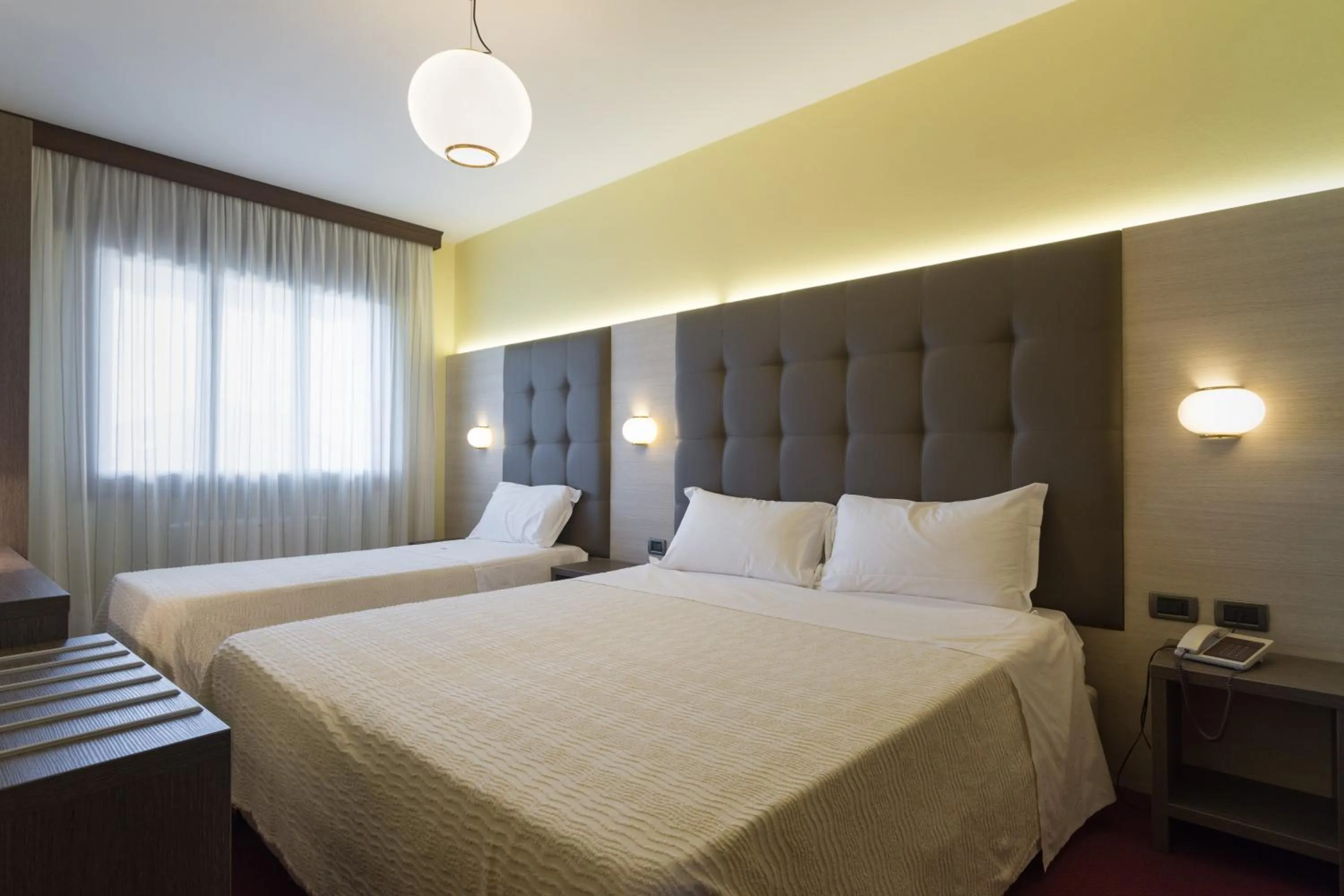 Bed in Park Hotel Ristorante Ca' Bianca