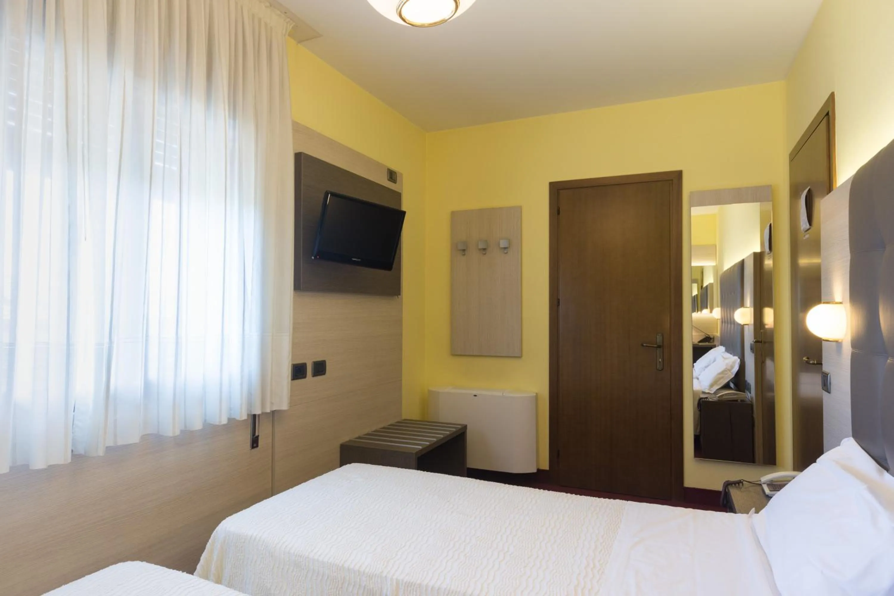 Bed in Park Hotel Ristorante Ca' Bianca