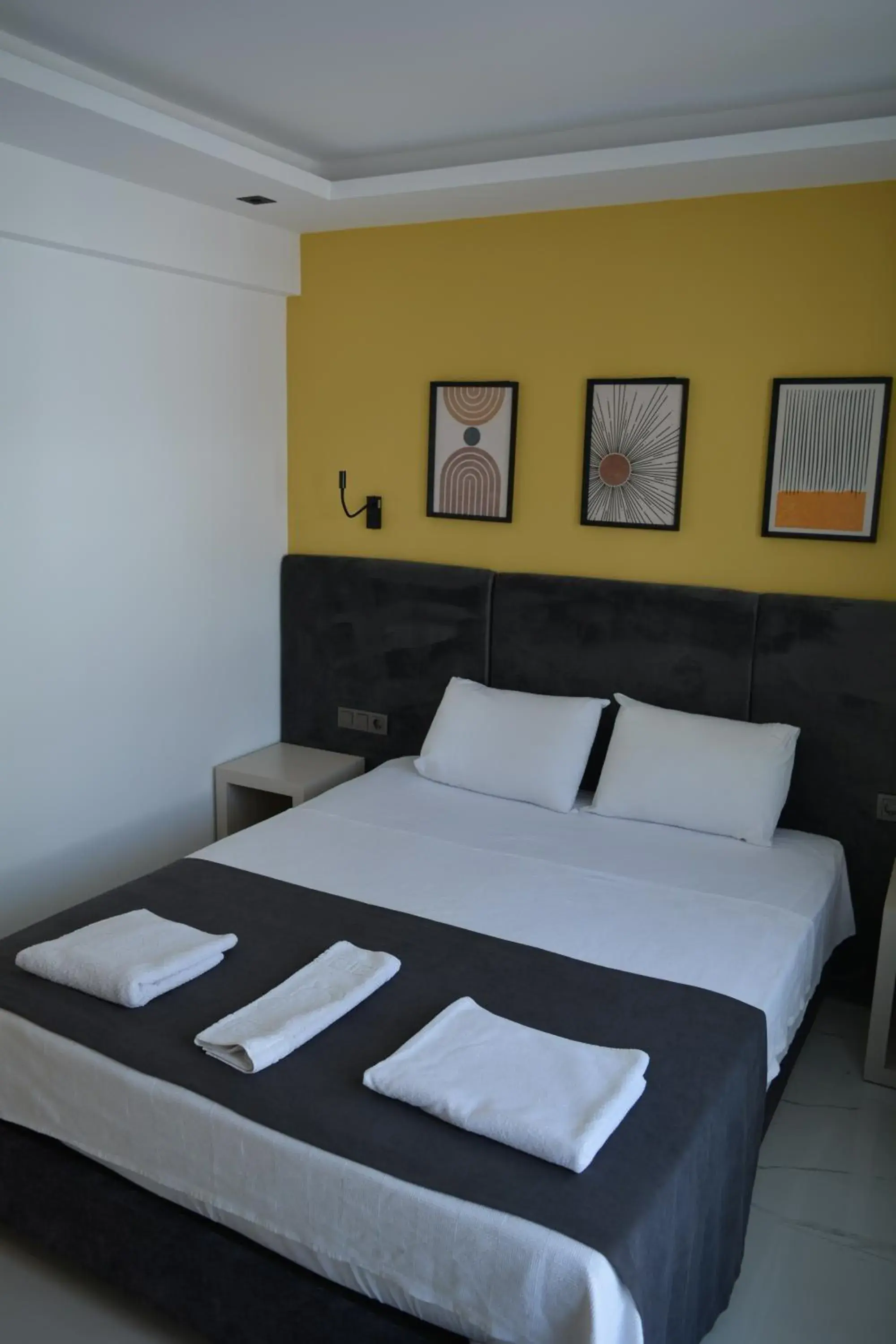 Budget Double Room in Leonis Hotel Budget Double Room in Leonis Hotel