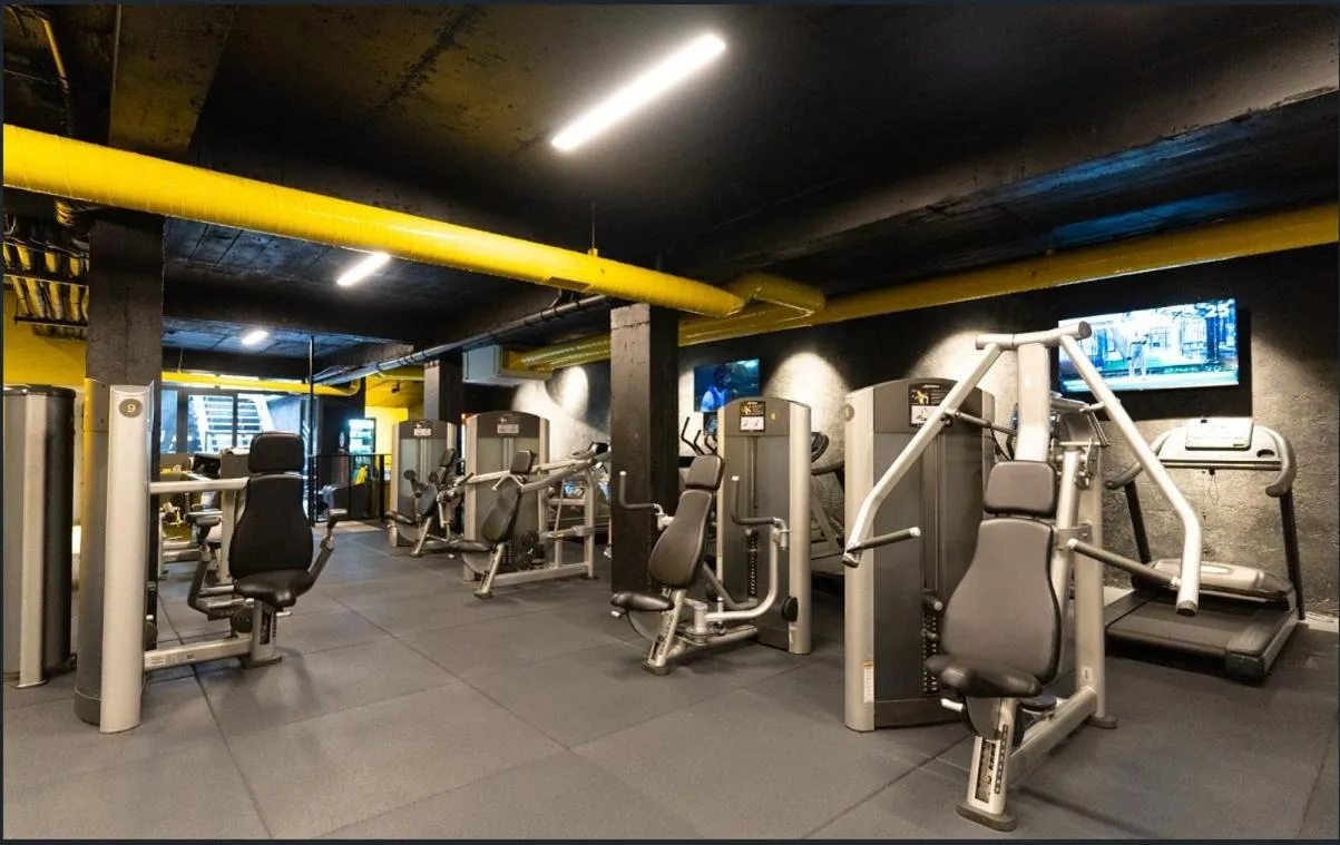 Fitness centre/facilities in Leonis Hotel