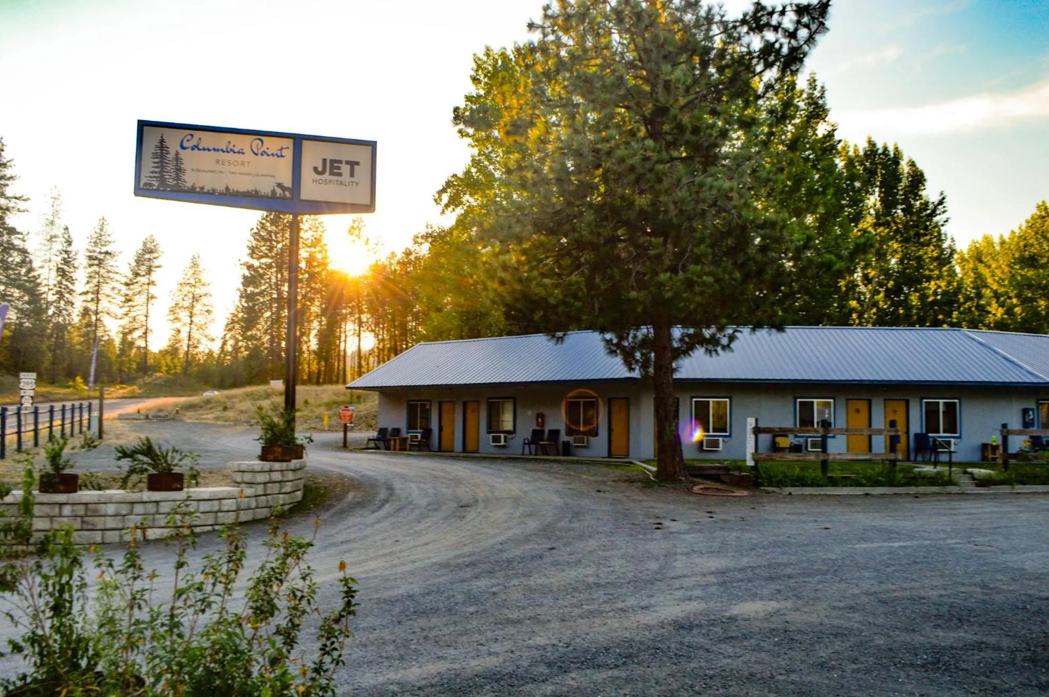 Columbia Point Resort