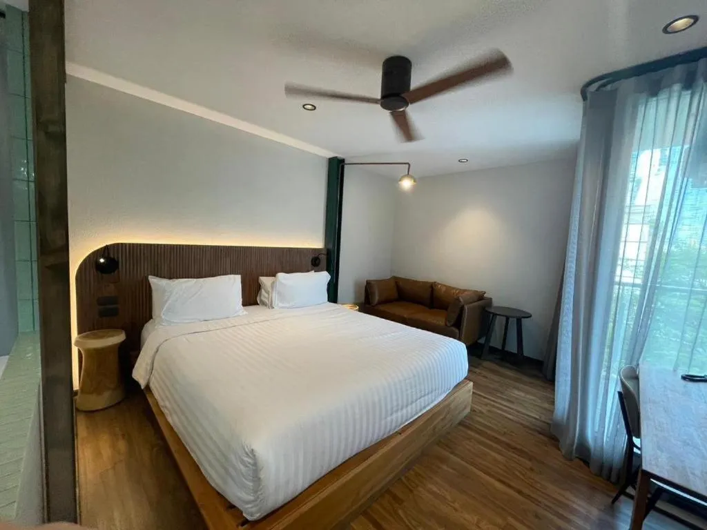 Photo of the whole room, Bed in karaarom hotel