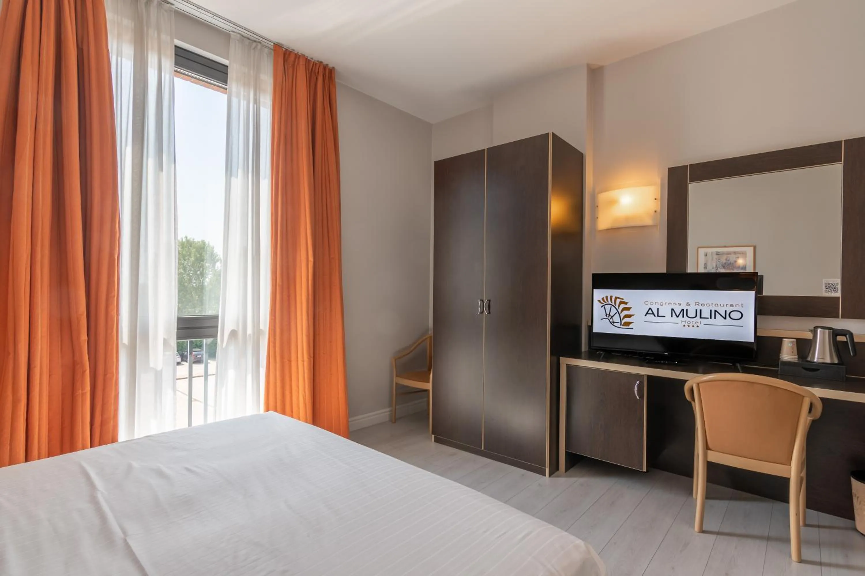 Communal lounge/ TV room, Bed in LVG Hotel Collection - Al Mulino