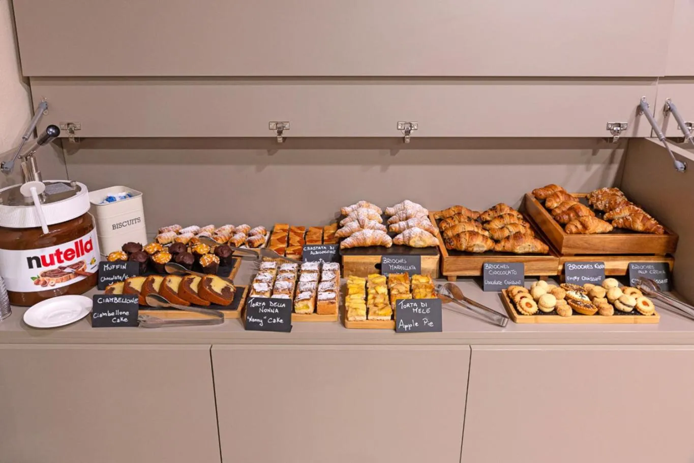 Food and drinks in LVG Hotel Collection - Al Mulino