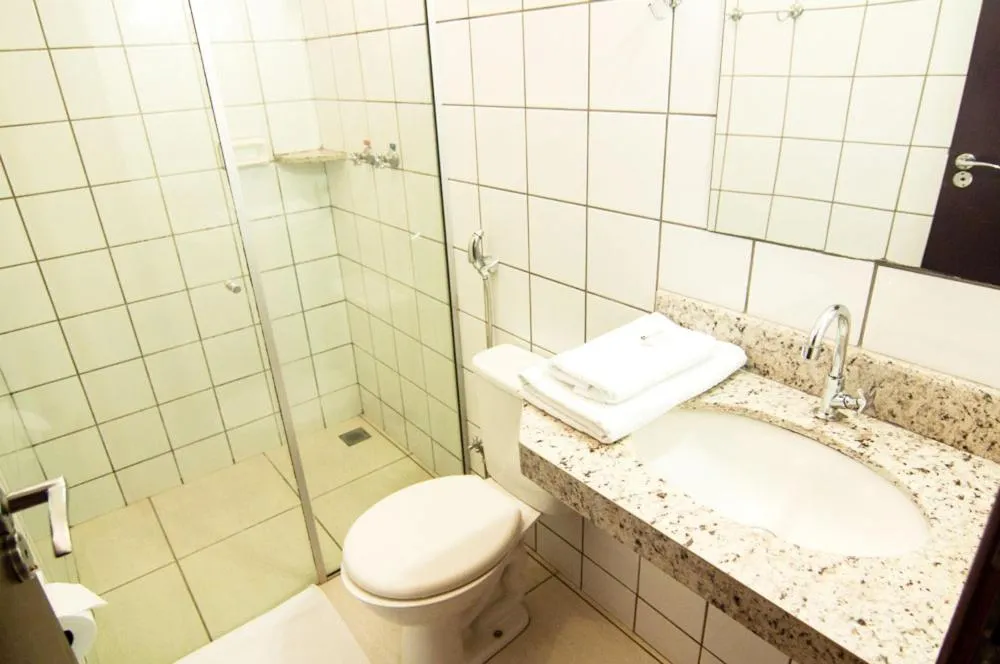 Bathroom in Mediterrâneo Park Hotel