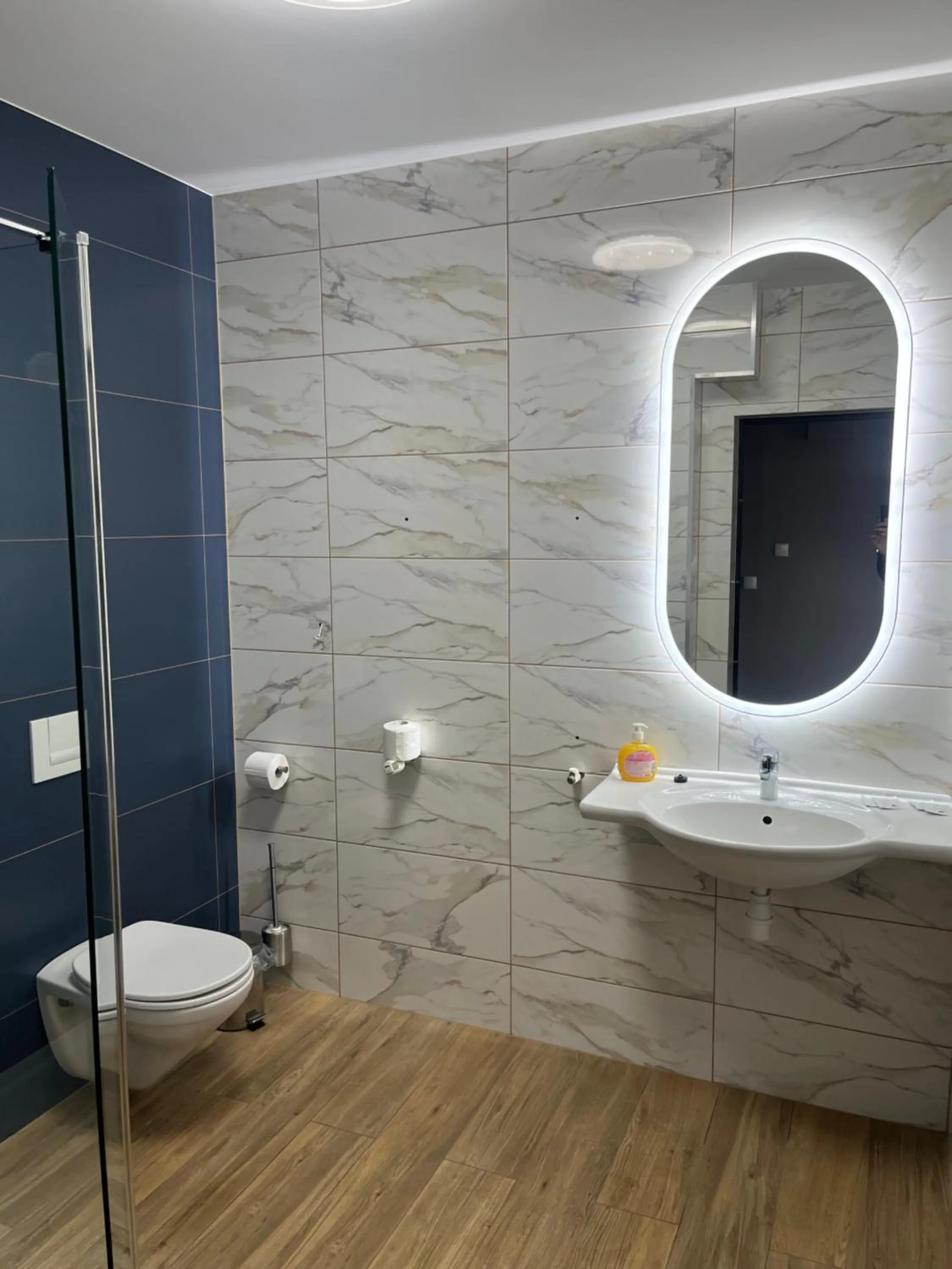 Shower in H6 MAJOR ApartHotel Travel & Business, FREE PARKING