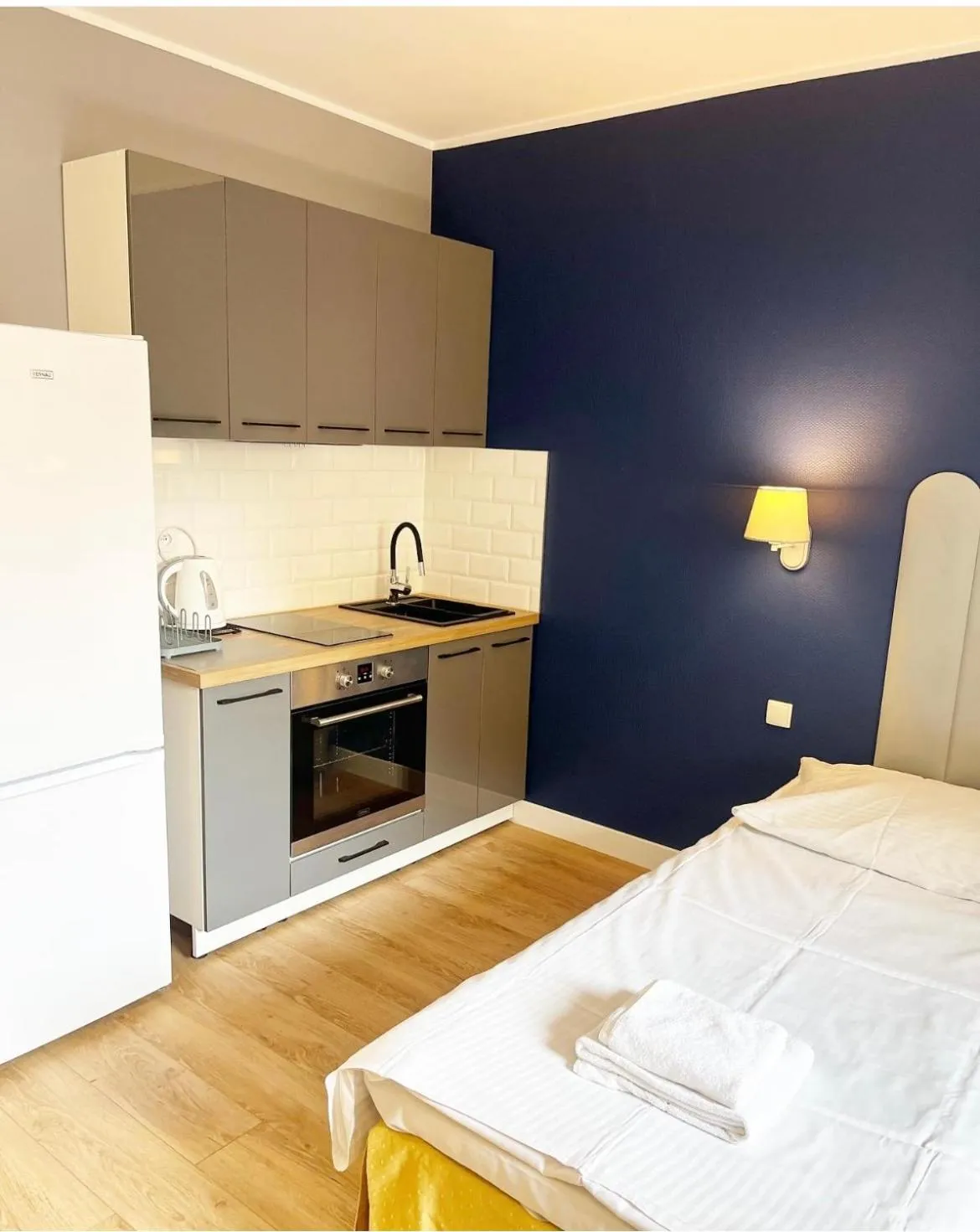 Bed in H6 MAJOR ApartHotel Travel & Business, FREE PARKING