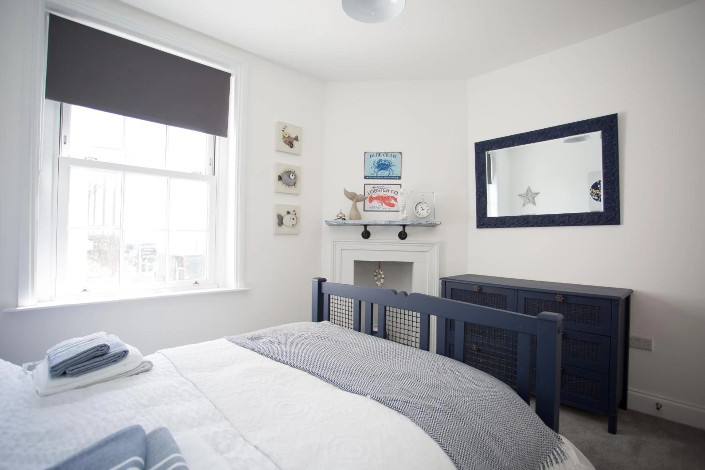 Bed in Lovely 3-Bedroom Apartment with Stunning Sea Views