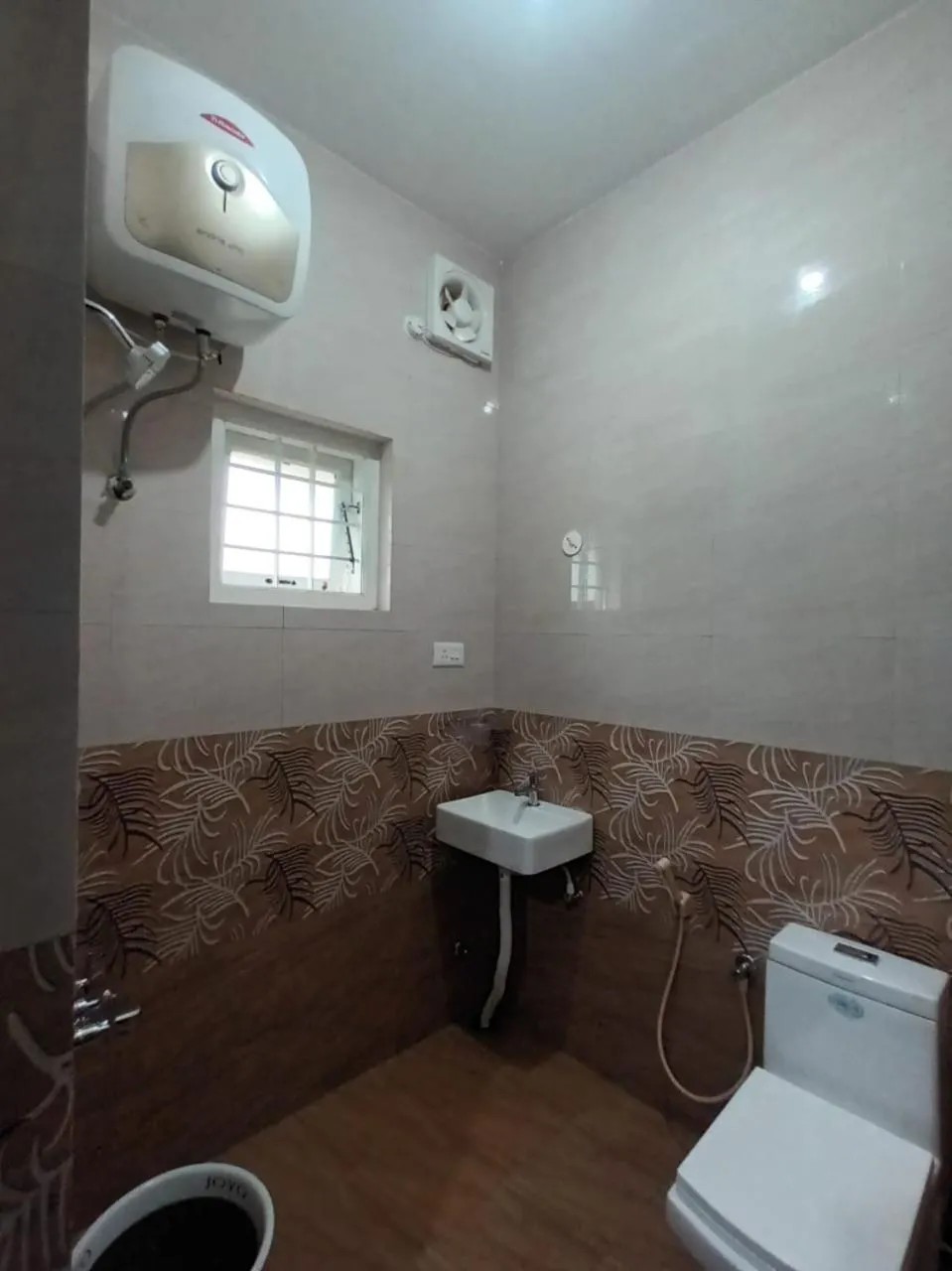 Toilet in Karpagam Residency