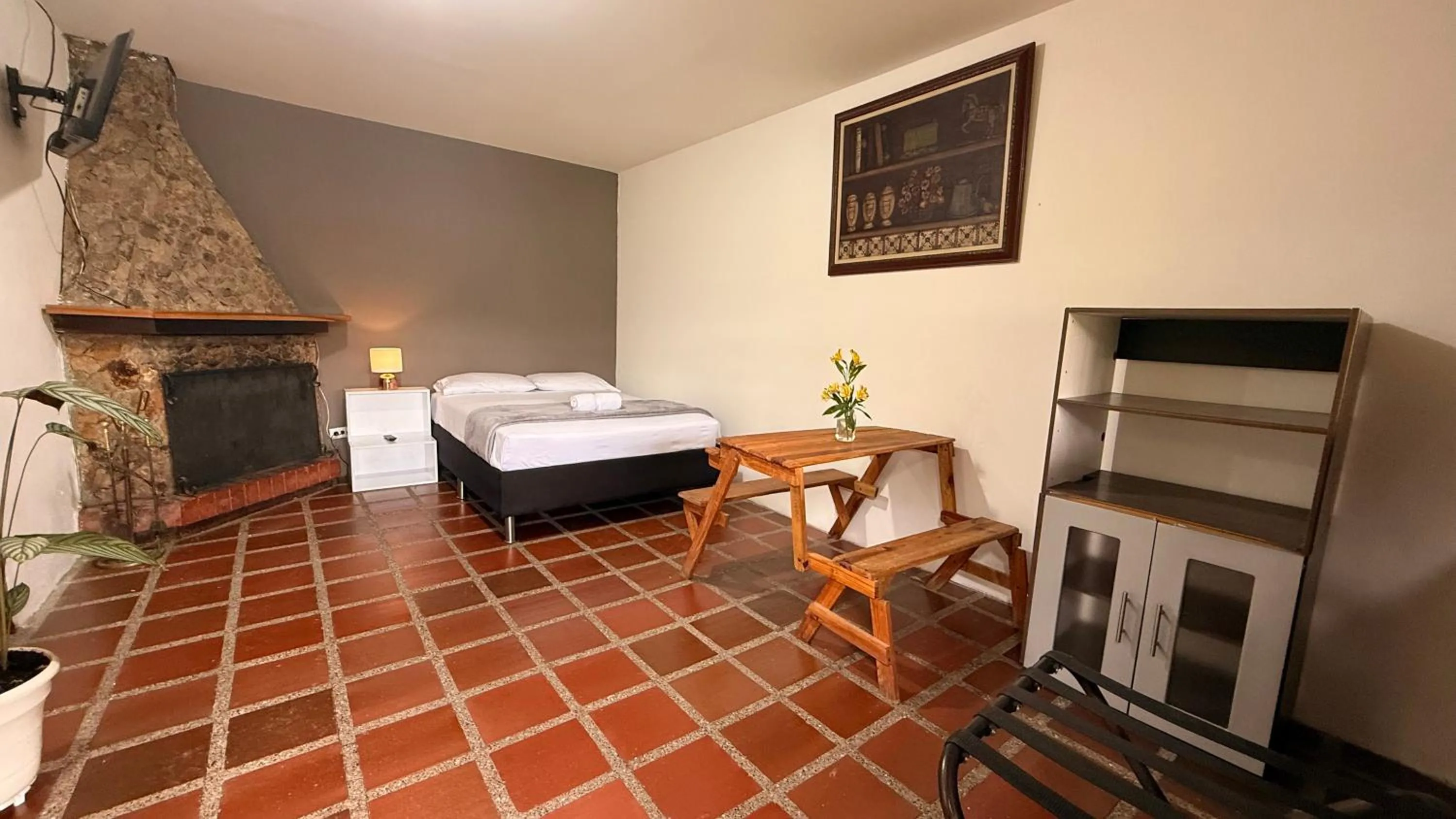 Photo of the whole room, Bed in Hotel CSI Llanogrande
