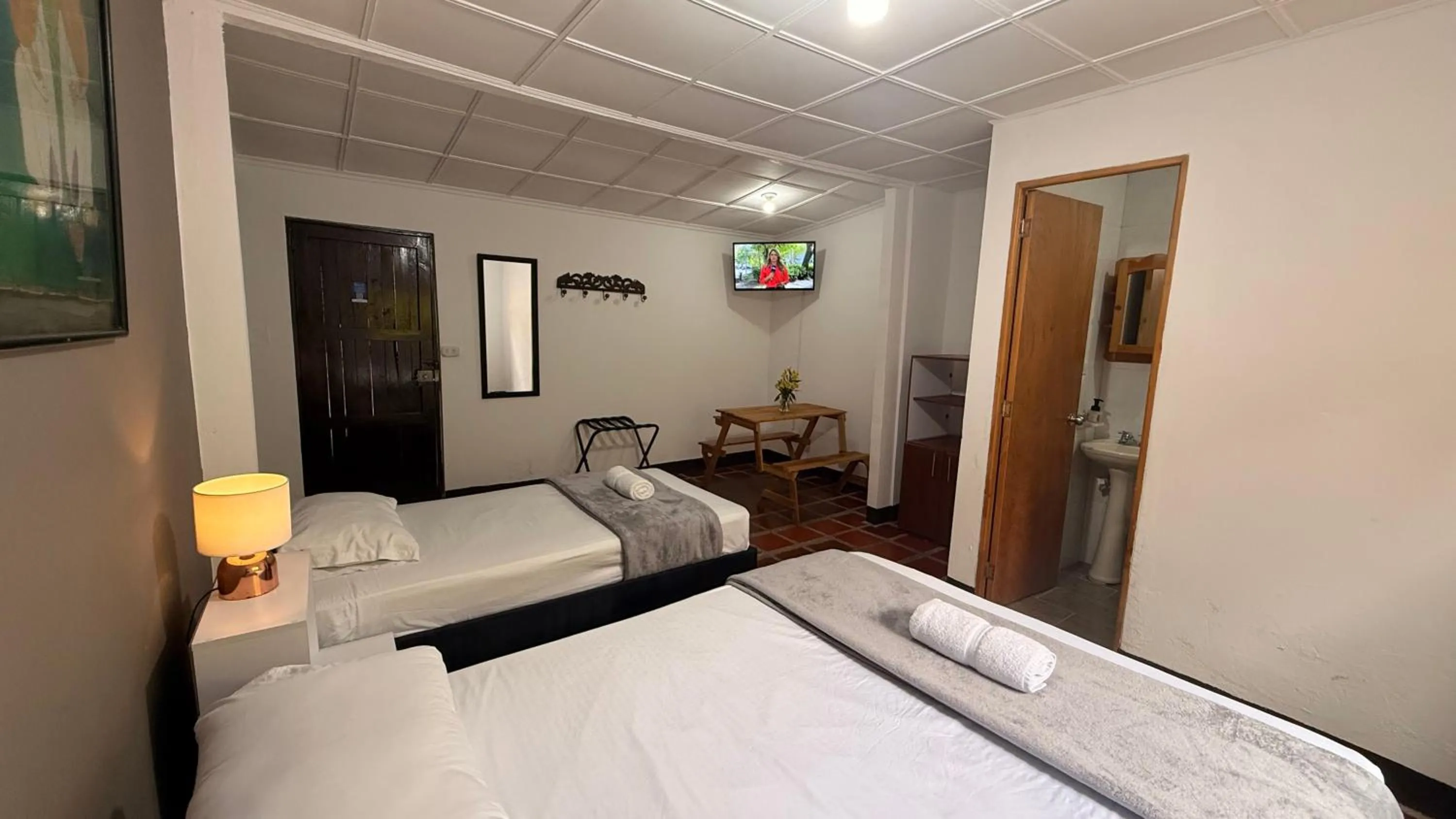 Photo of the whole room, Bed in Hotel CSI Llanogrande