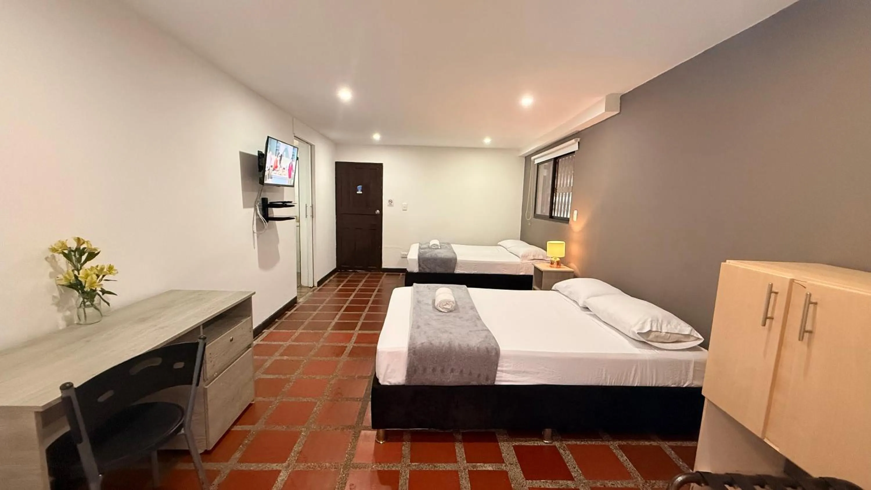 Photo of the whole room, Bed in Hotel CSI Llanogrande