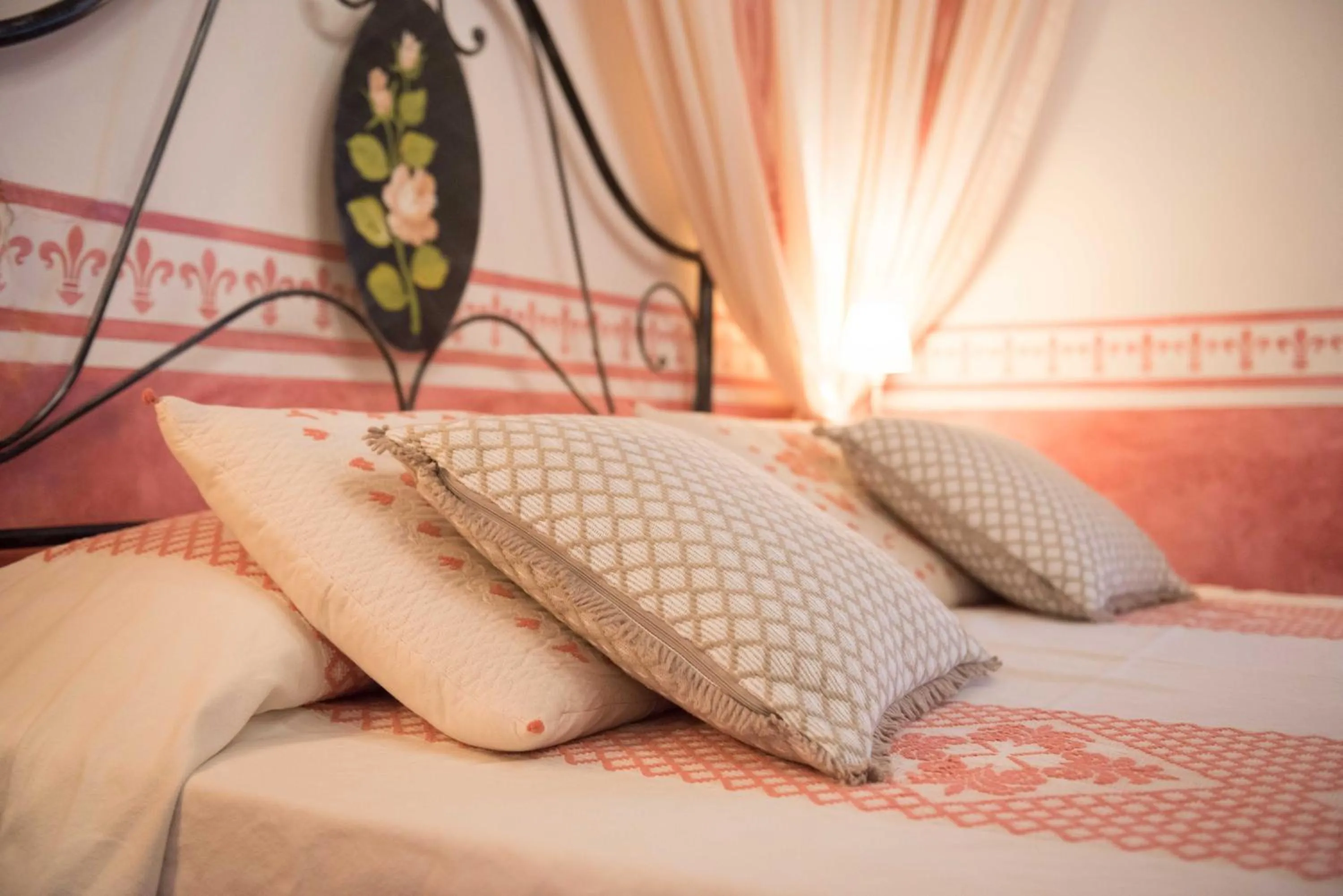 Bed in Hotel Anticos Palathos