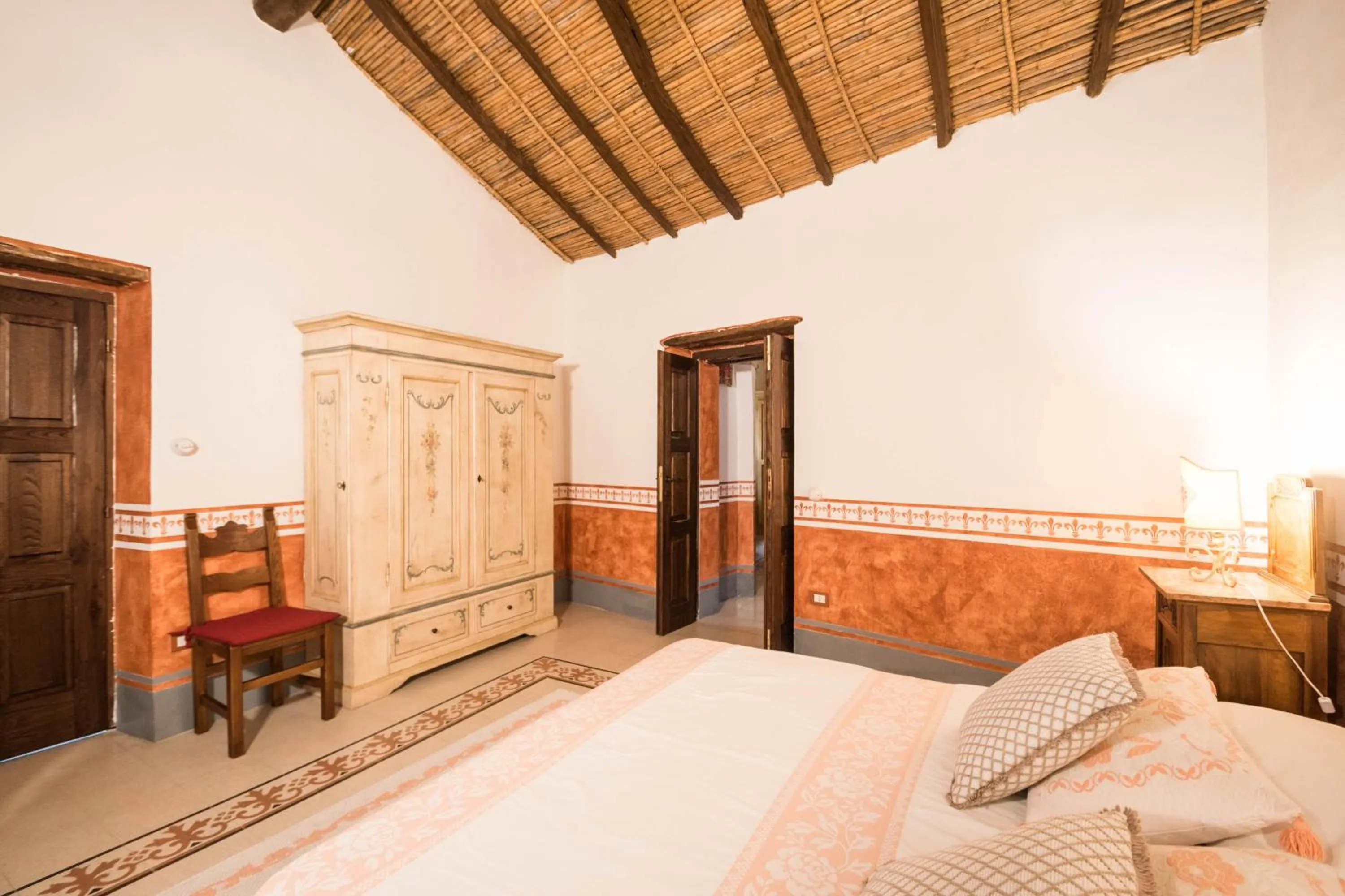 Bed in Hotel Anticos Palathos