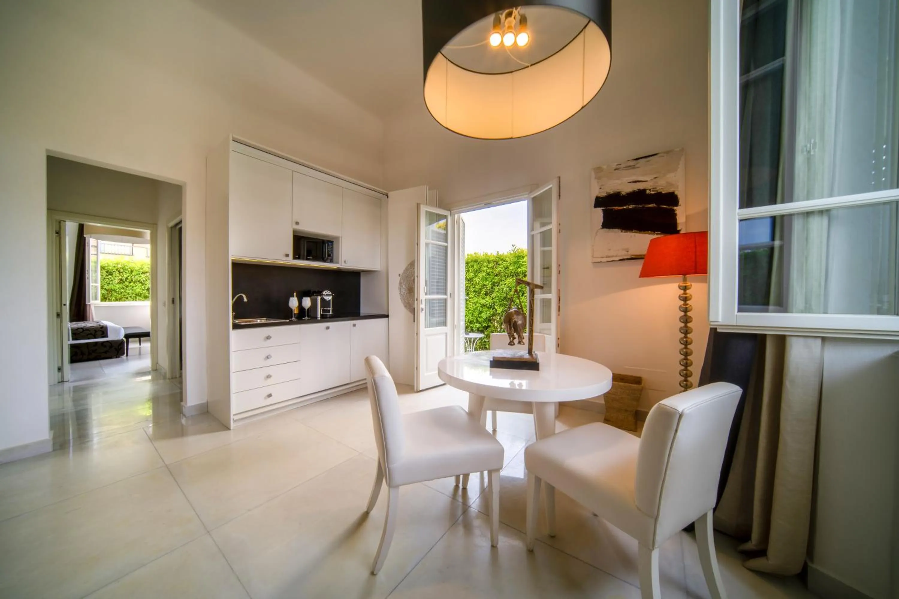 Living room in Mondial Resort & Spa