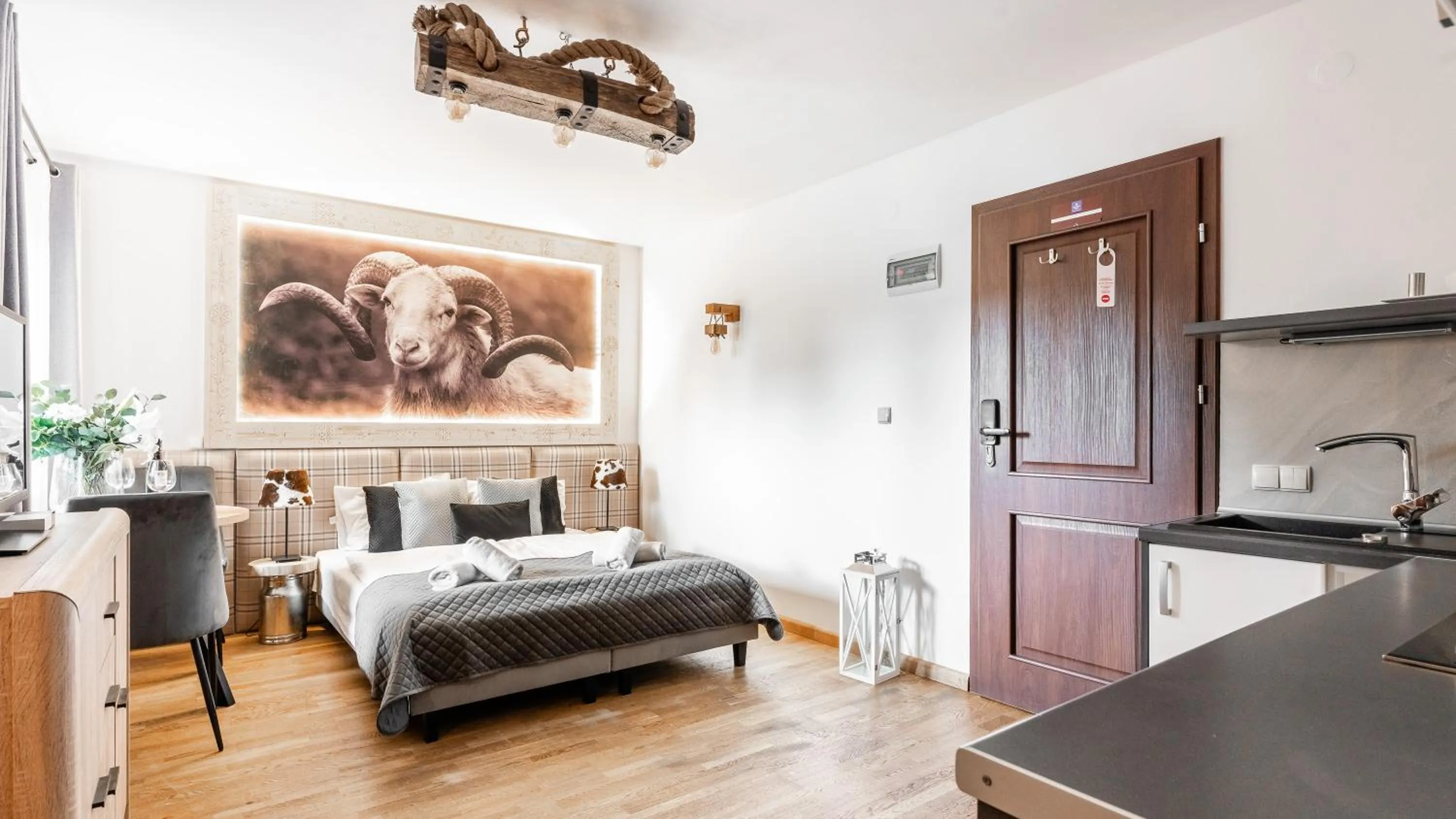 Bed in Aparthotel Delta Białka