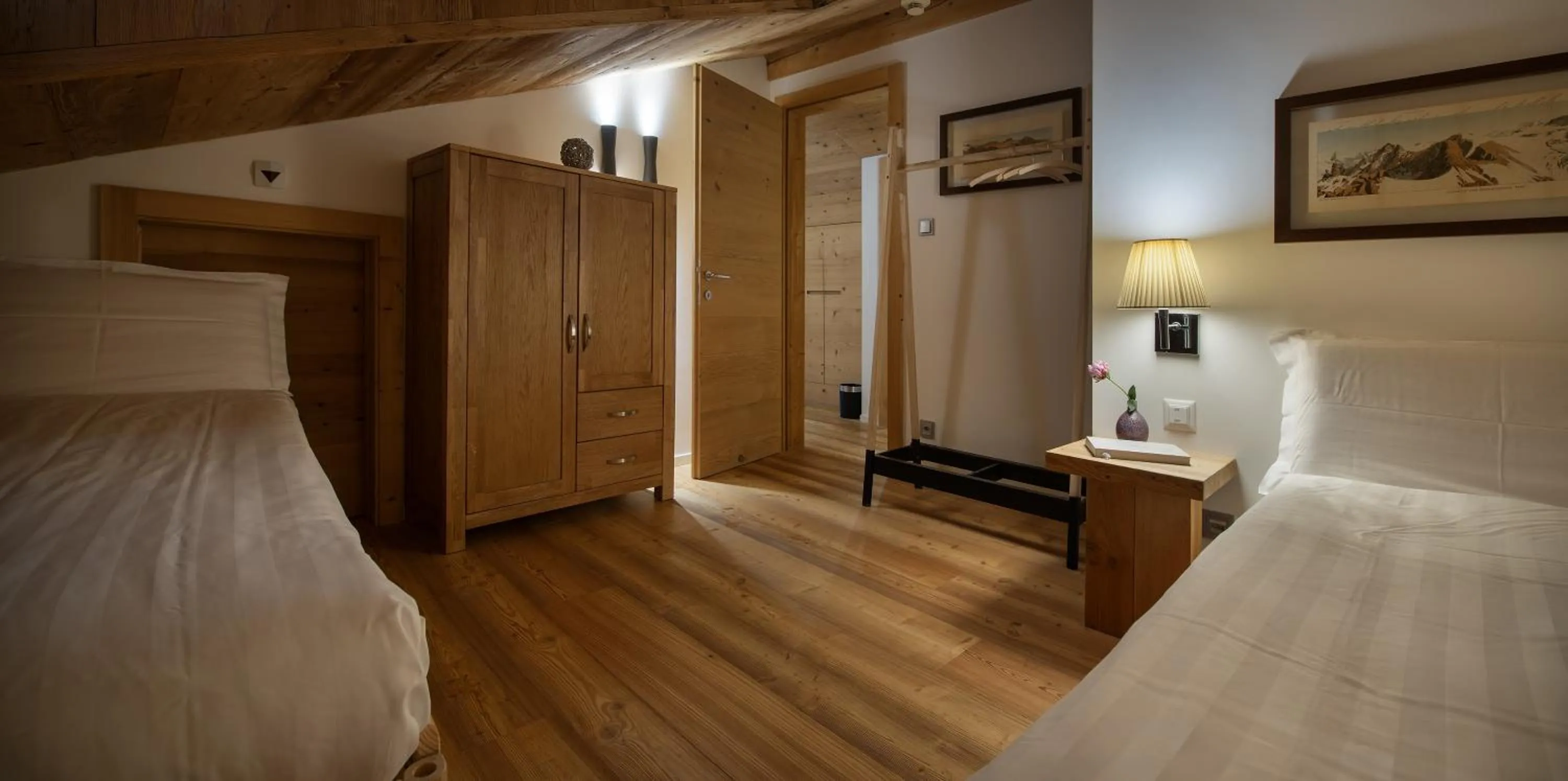 Family, Bed in Chesa Stuva Colani